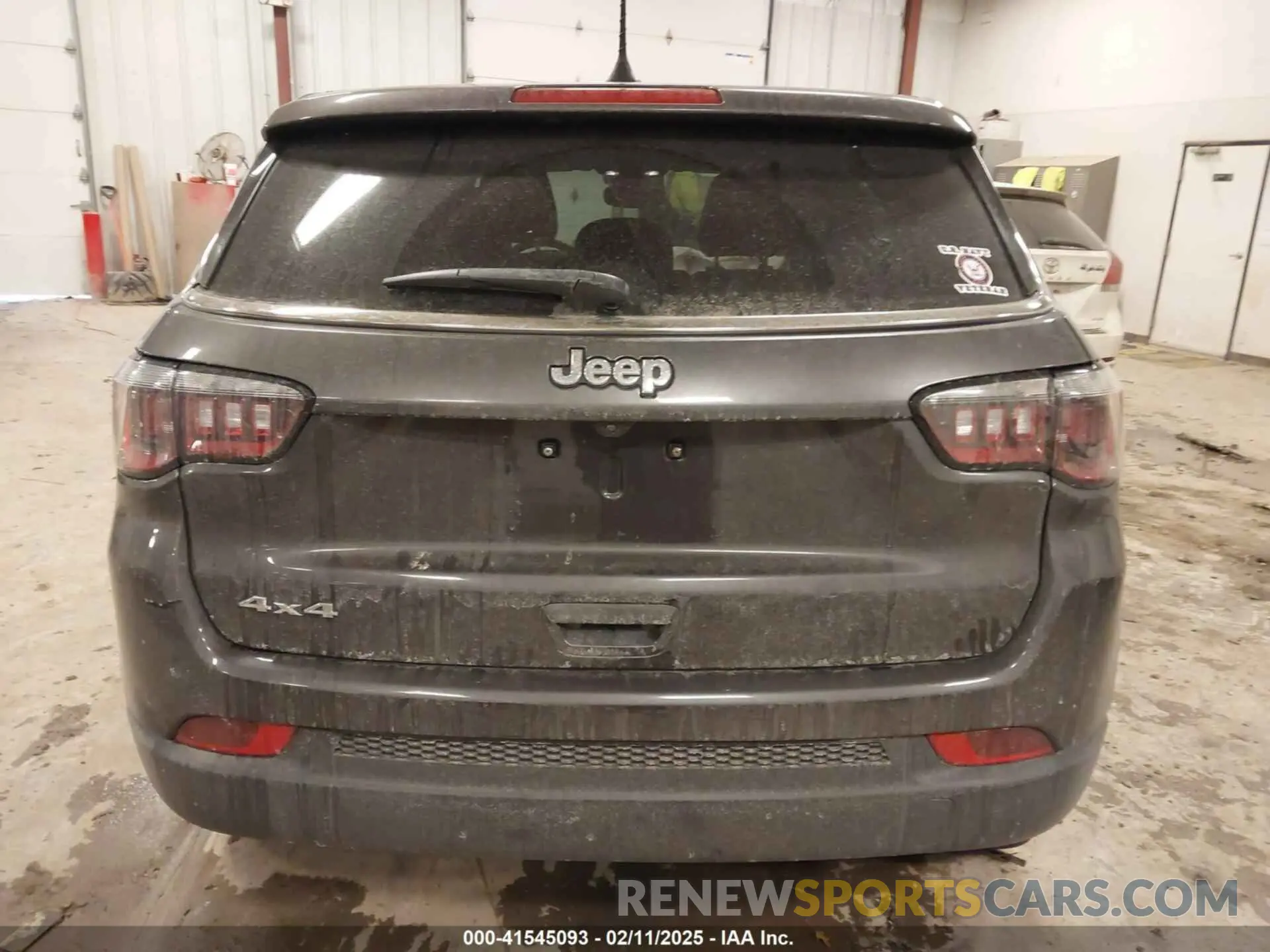 16 Photograph of a damaged car 3C4NJDAN8PT531397 JEEP COMPASS 2023