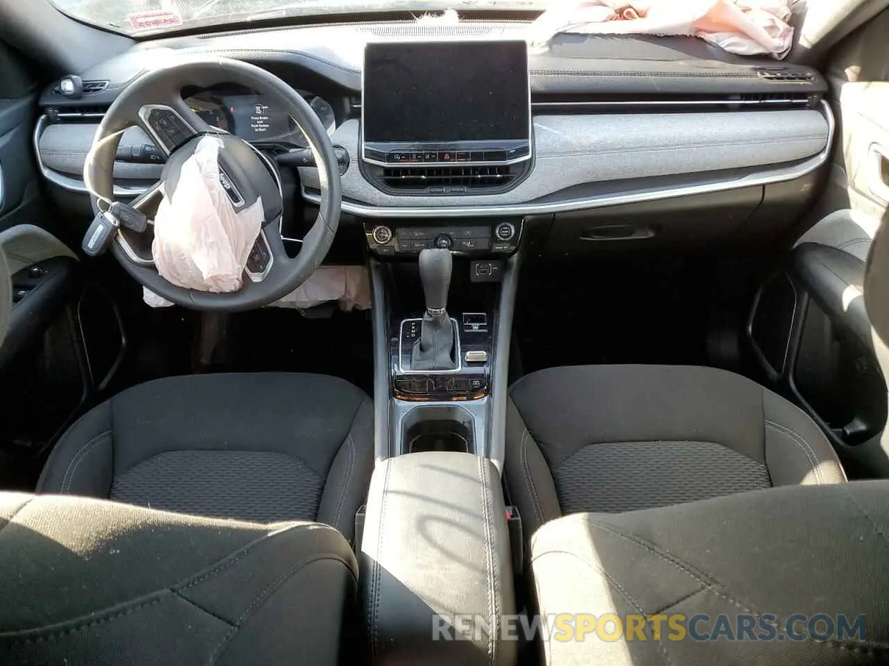8 Photograph of a damaged car 3C4NJDANXPT537086 JEEP COMPASS 2023