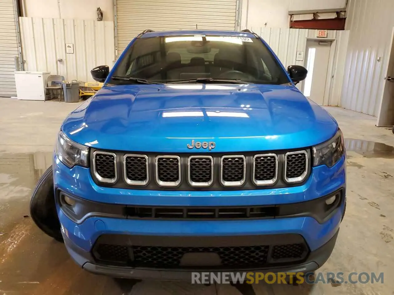 5 Photograph of a damaged car 3C4NJDBN0PT551447 JEEP COMPASS 2023