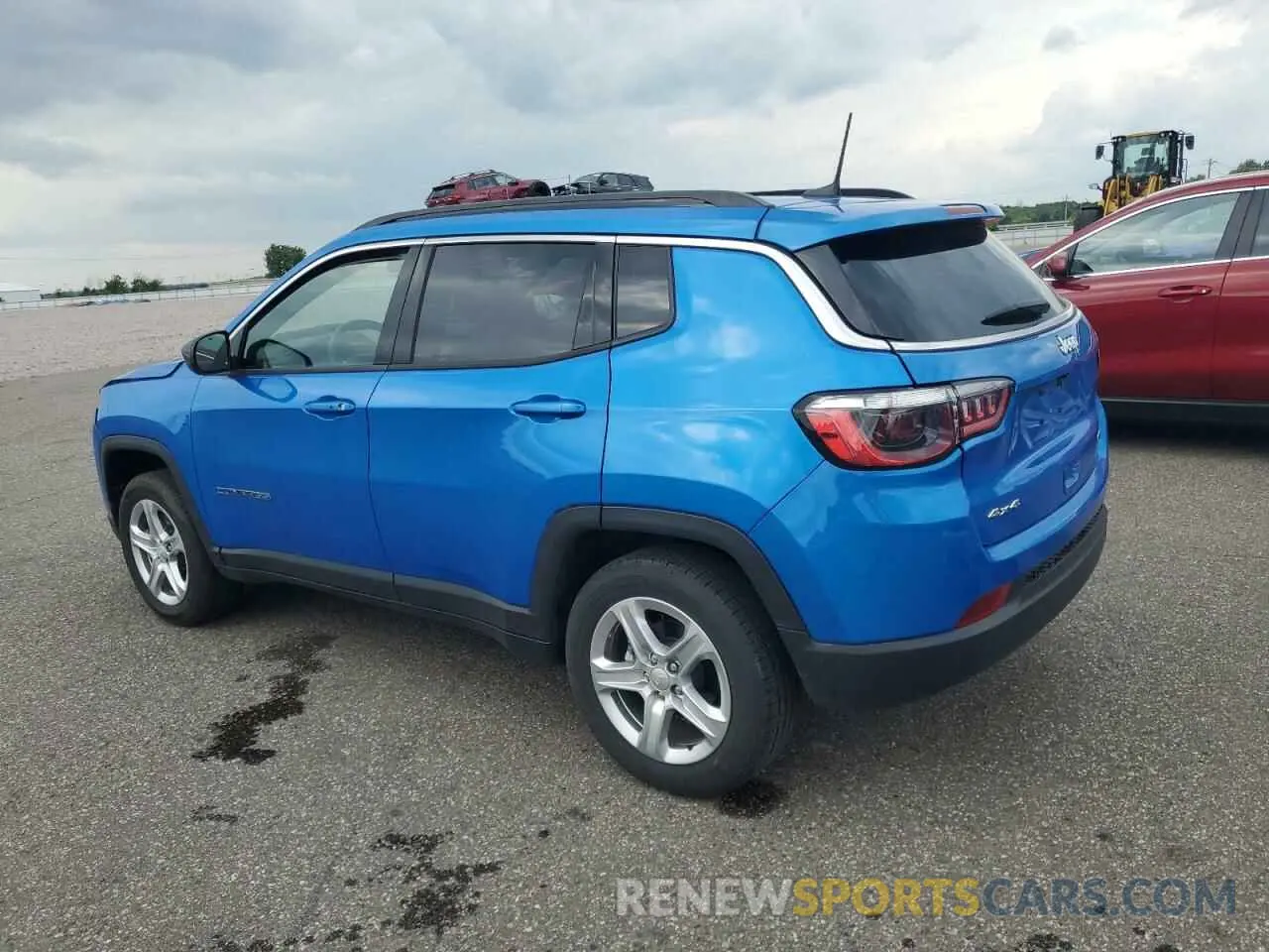 2 Photograph of a damaged car 3C4NJDBN1PT537959 JEEP COMPASS 2023