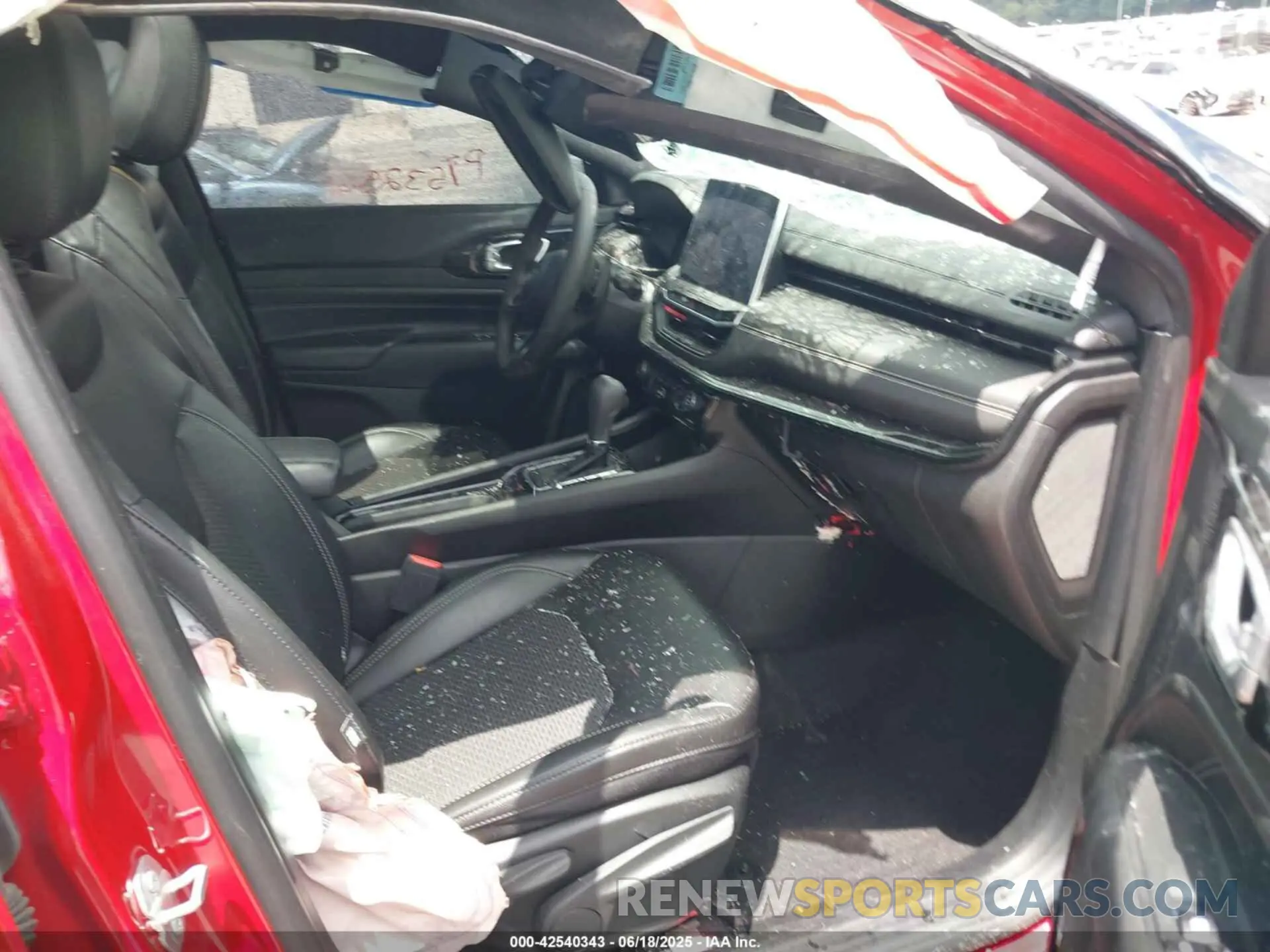 5 Photograph of a damaged car 3C4NJDBN2PT532561 JEEP COMPASS 2023