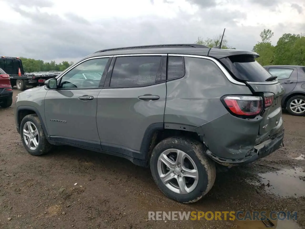 2 Photograph of a damaged car 3C4NJDBN2PT550624 JEEP COMPASS 2023