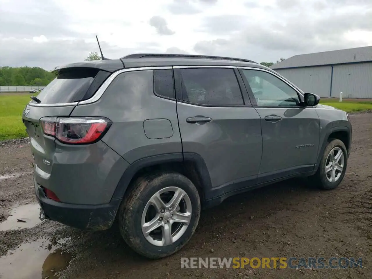 3 Photograph of a damaged car 3C4NJDBN2PT550624 JEEP COMPASS 2023