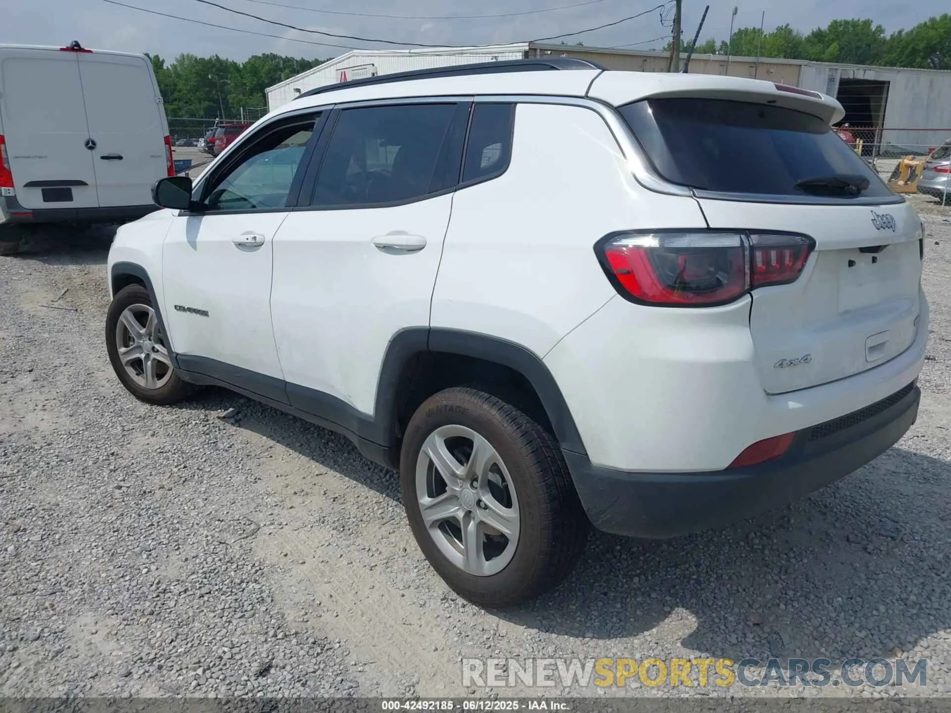 3 Photograph of a damaged car 3C4NJDBN2PT566984 JEEP COMPASS 2023