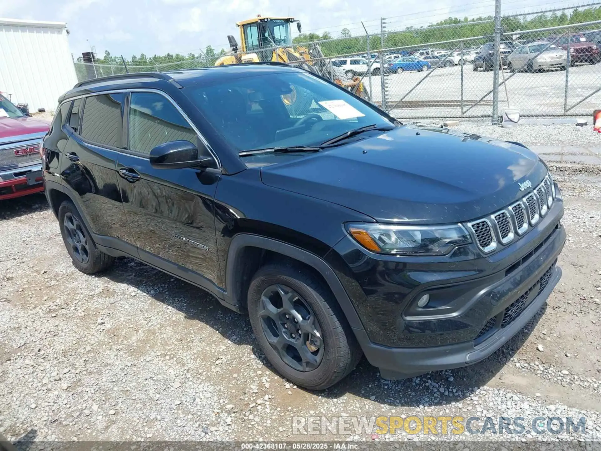 1 Photograph of a damaged car 3C4NJDBN2PT570212 JEEP COMPASS 2023