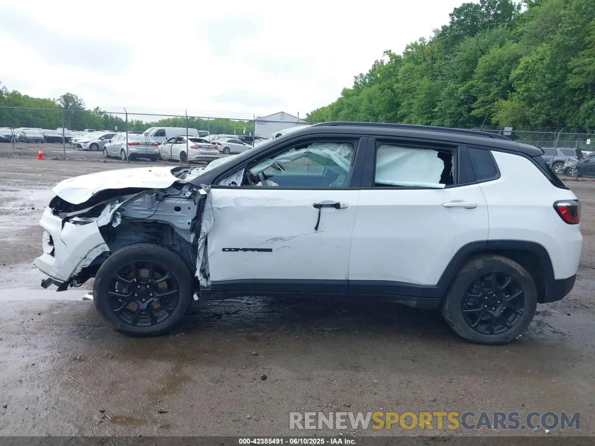 14 Photograph of a damaged car 3C4NJDBN3PT510424 JEEP COMPASS 2023