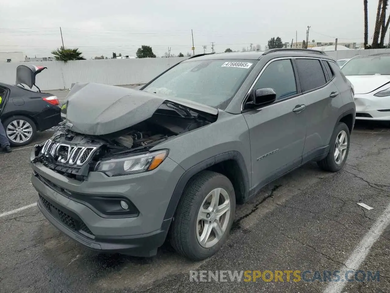 1 Photograph of a damaged car 3C4NJDBN3PT539289 JEEP COMPASS 2023