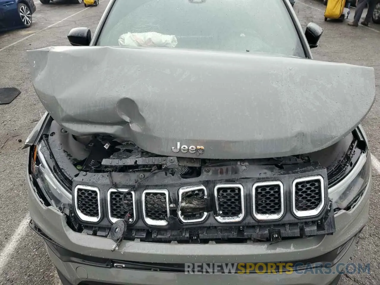 13 Photograph of a damaged car 3C4NJDBN3PT539289 JEEP COMPASS 2023
