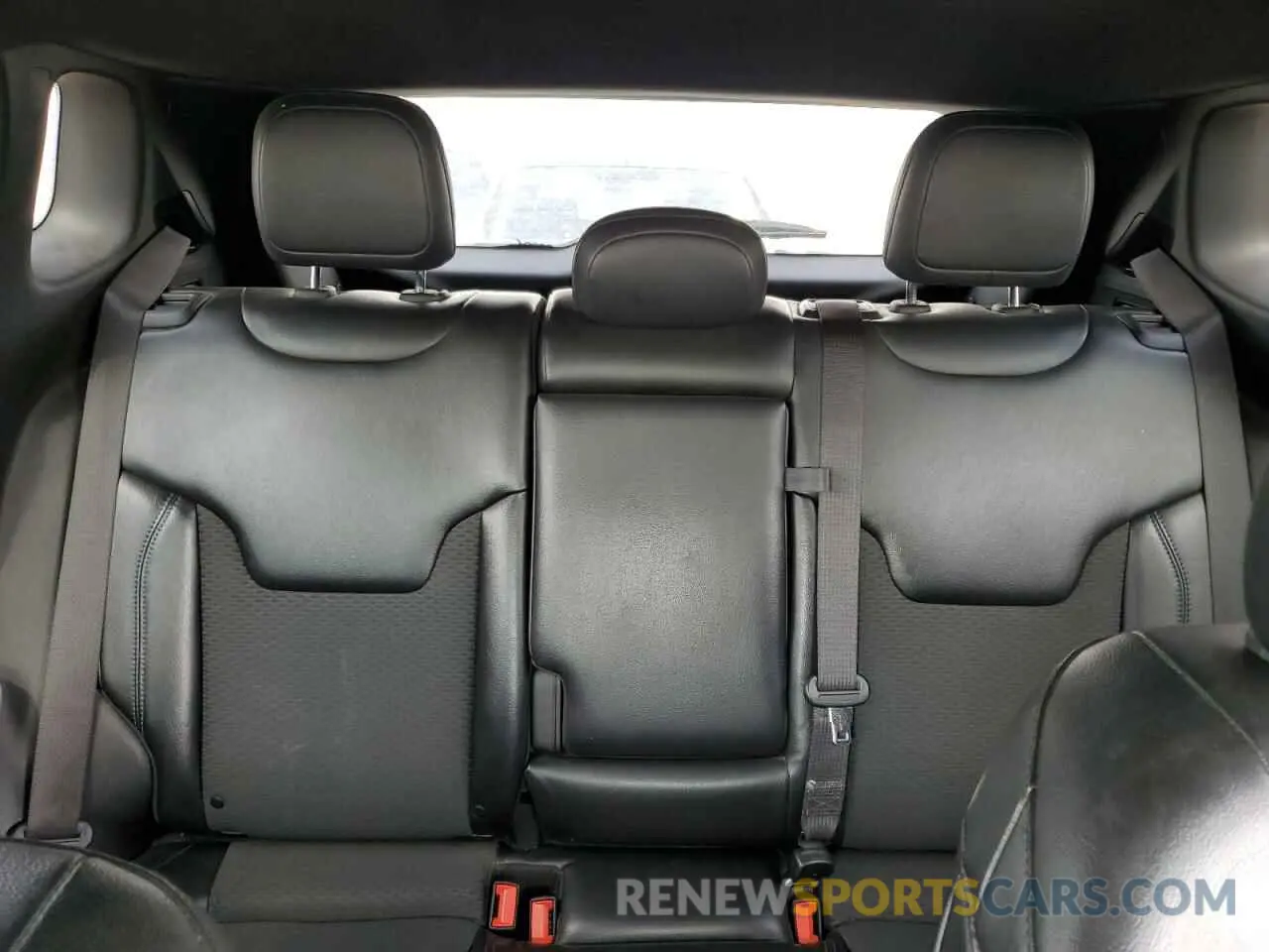 10 Photograph of a damaged car 3C4NJDBN3PT541849 JEEP COMPASS 2023