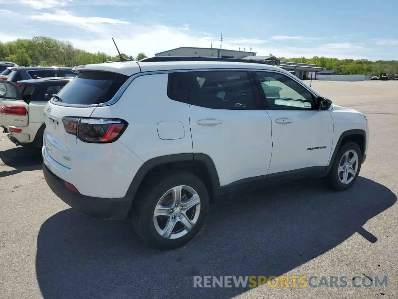 3 Photograph of a damaged car 3C4NJDBN3PT552785 JEEP COMPASS 2023