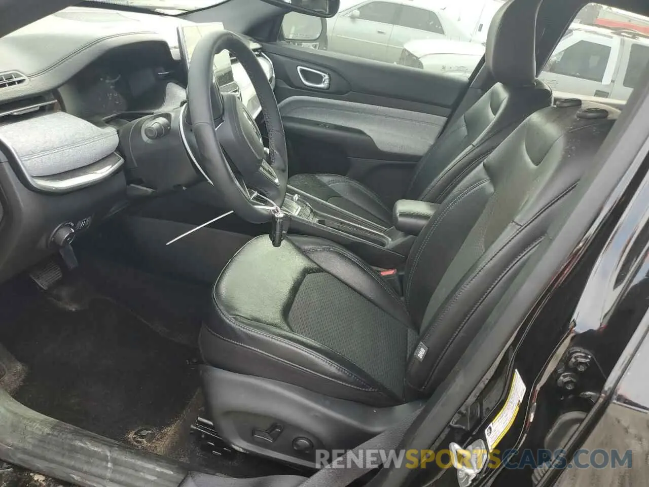 7 Photograph of a damaged car 3C4NJDBN4PT544548 JEEP COMPASS 2023