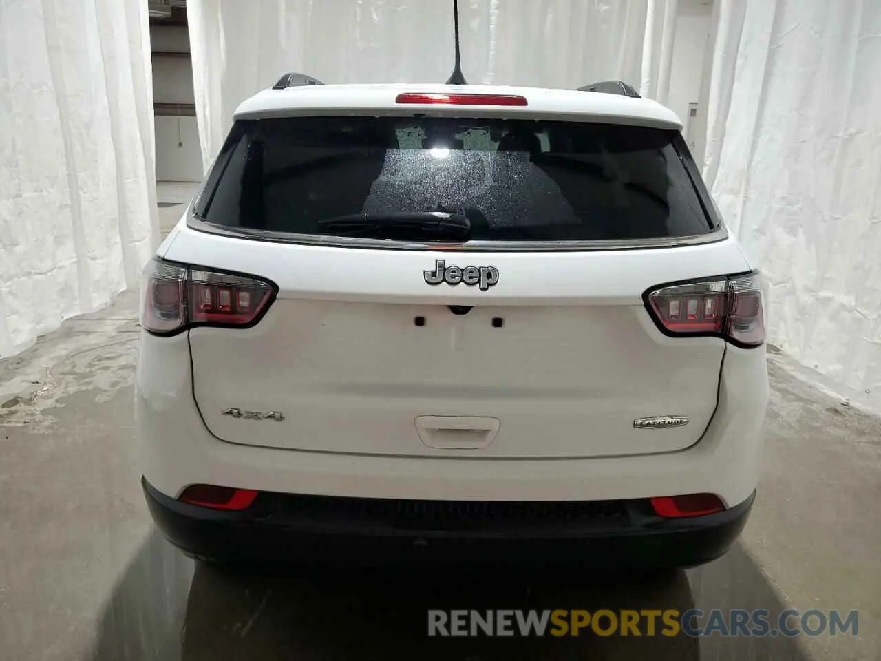 6 Photograph of a damaged car 3C4NJDBN4PT553315 JEEP COMPASS 2023