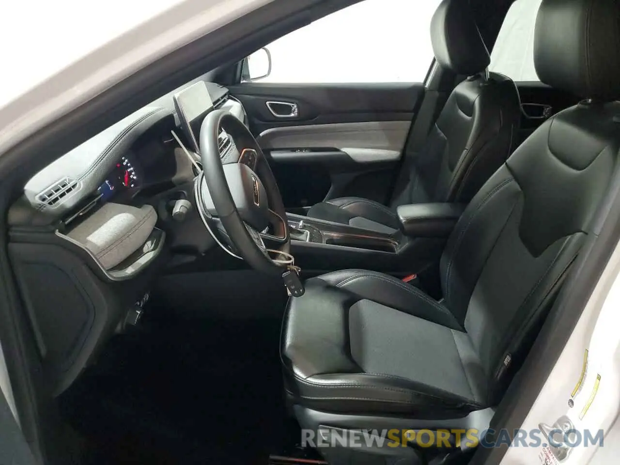 7 Photograph of a damaged car 3C4NJDBN4PT553315 JEEP COMPASS 2023