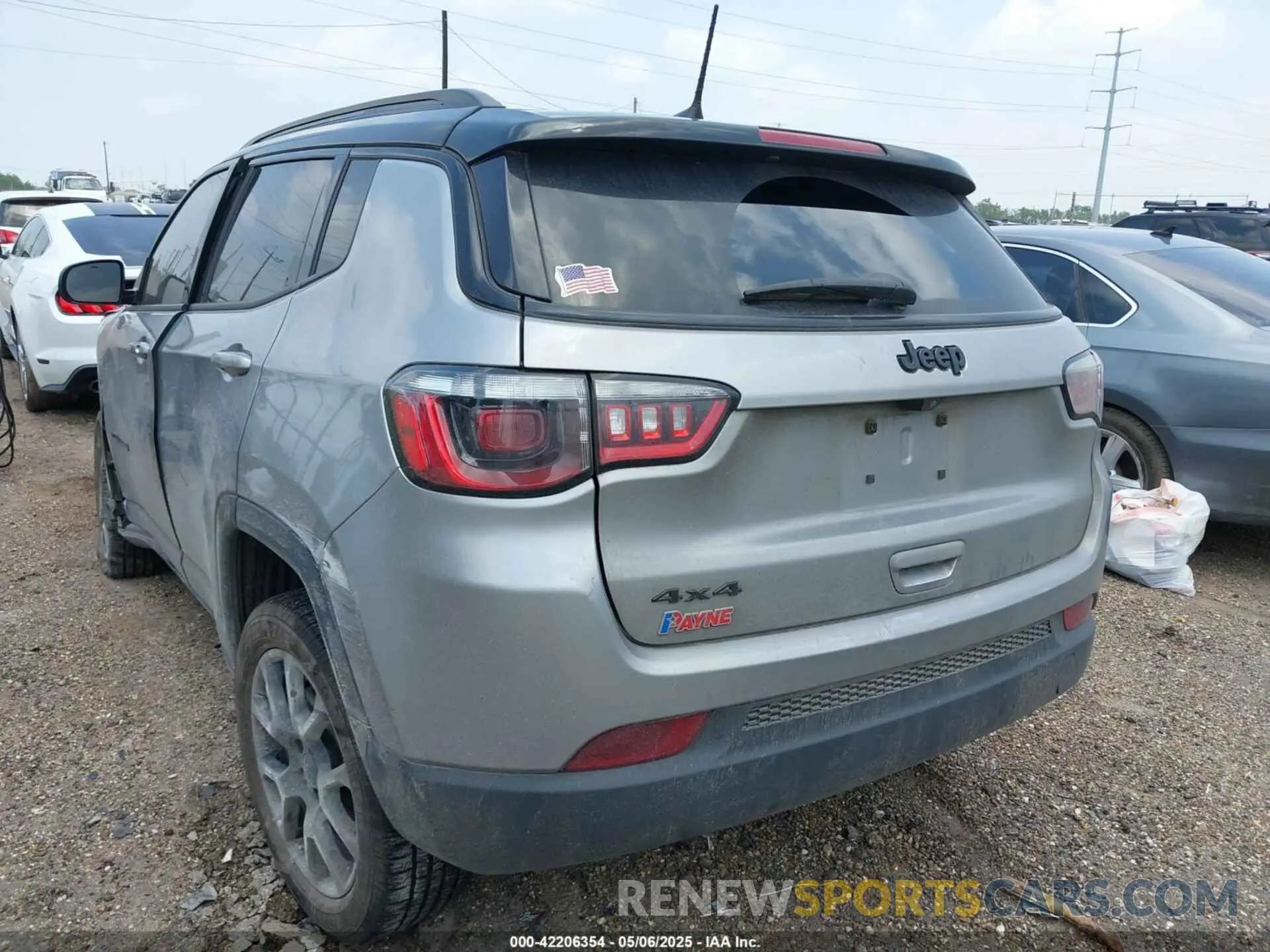 3 Photograph of a damaged car 3C4NJDBN5PT509999 JEEP COMPASS 2023