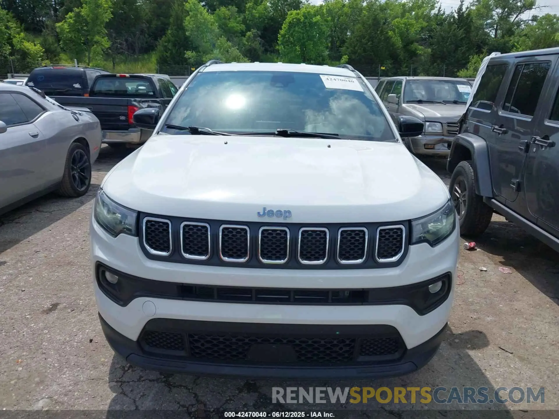 12 Photograph of a damaged car 3C4NJDBN5PT514975 JEEP COMPASS 2023