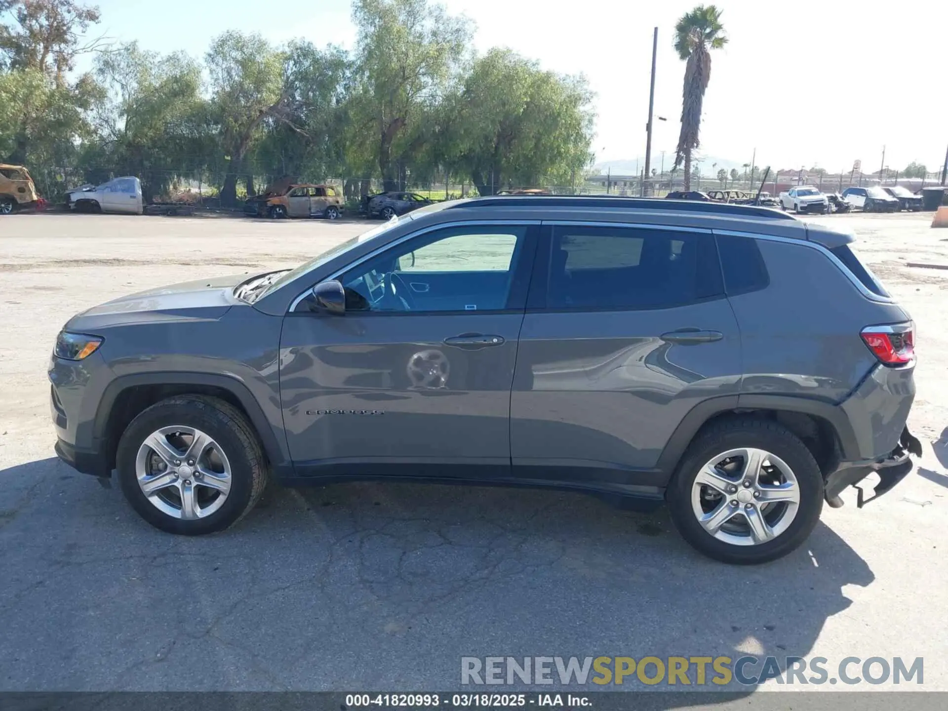 14 Photograph of a damaged car 3C4NJDBN5PT540444 JEEP COMPASS 2023