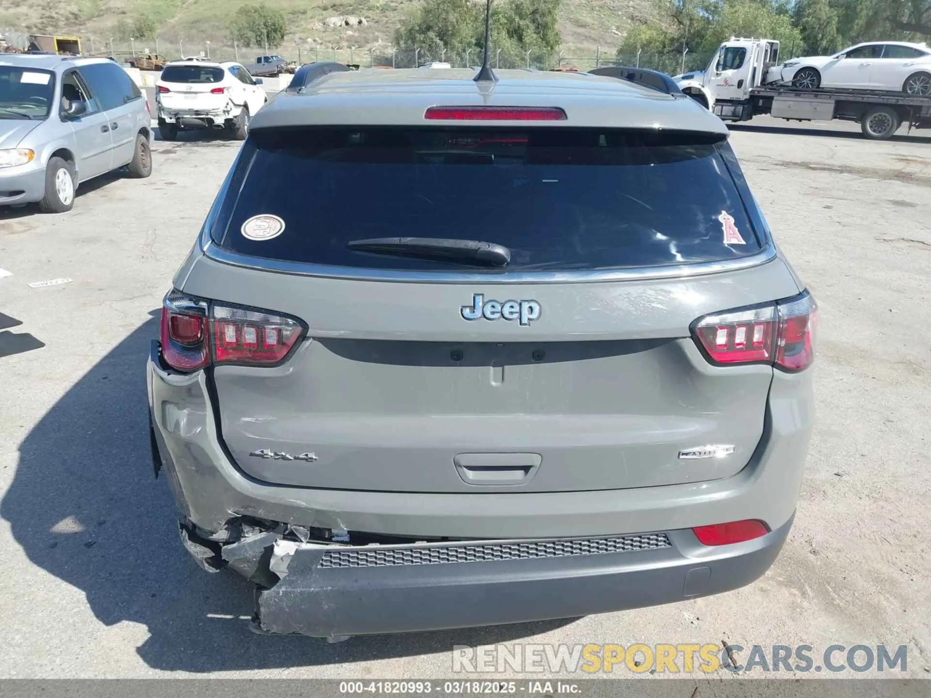 16 Photograph of a damaged car 3C4NJDBN5PT540444 JEEP COMPASS 2023