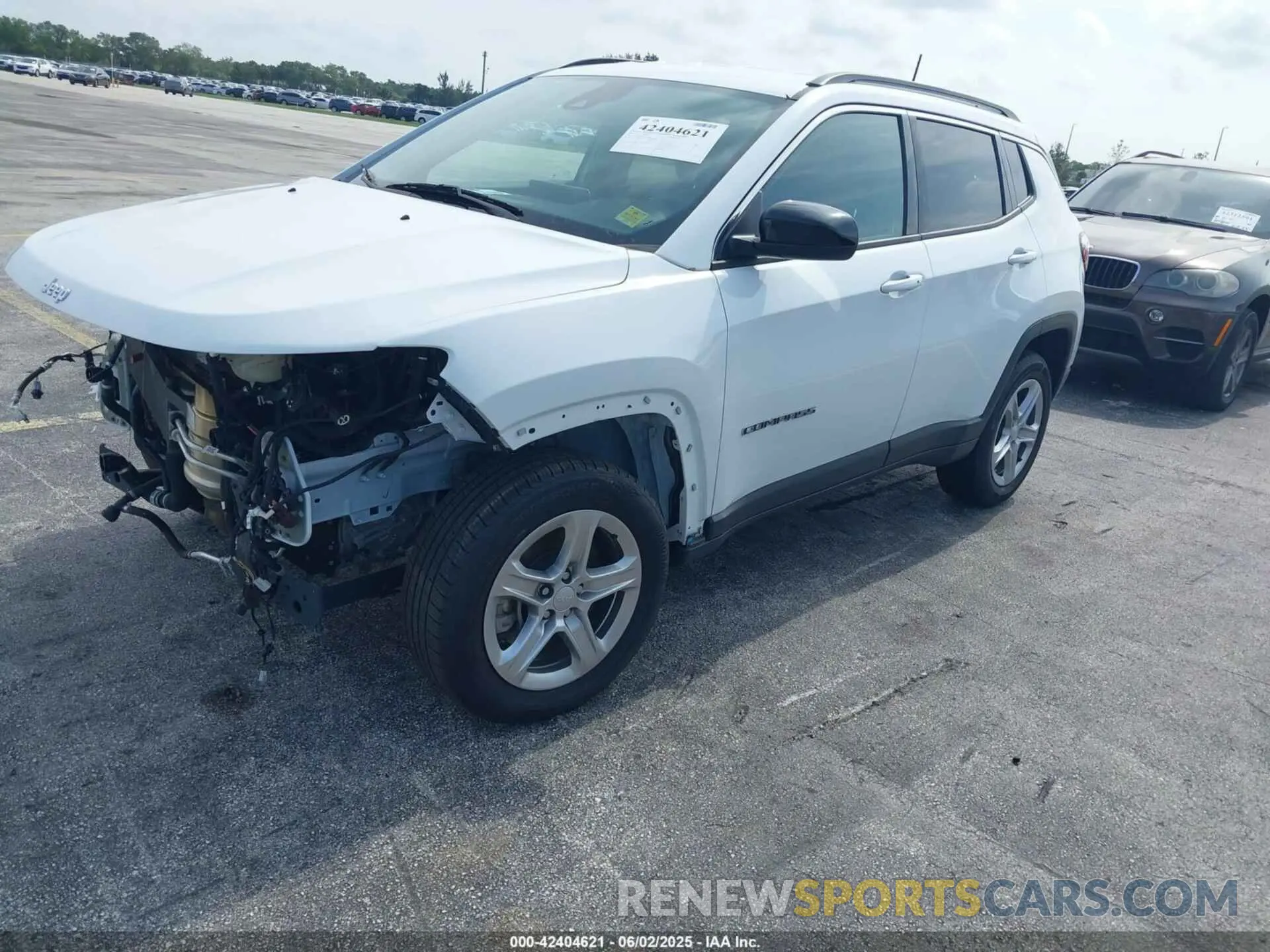 2 Photograph of a damaged car 3C4NJDBN5PT553033 JEEP COMPASS 2023