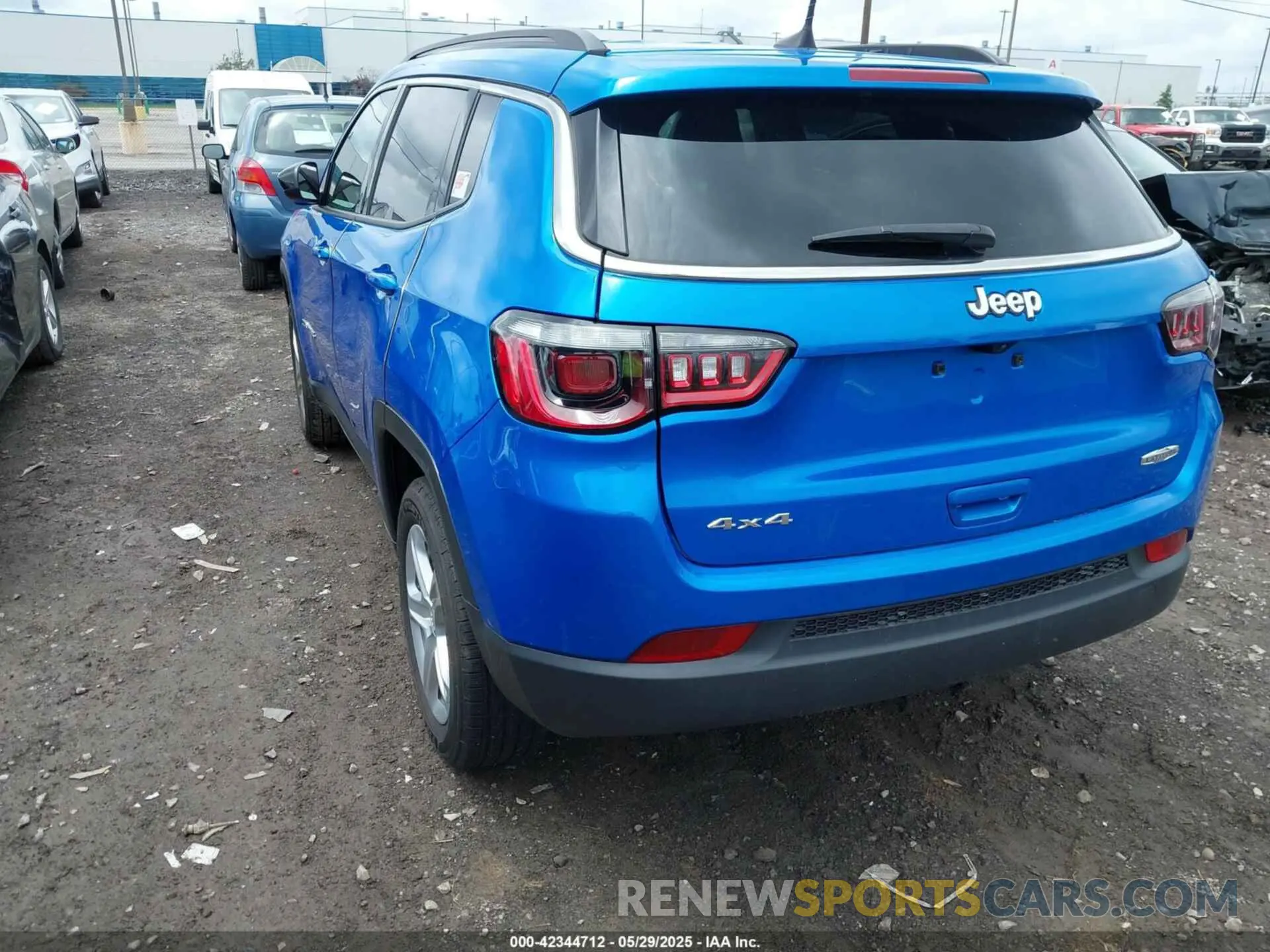 3 Photograph of a damaged car 3C4NJDBN6PT513561 JEEP COMPASS 2023