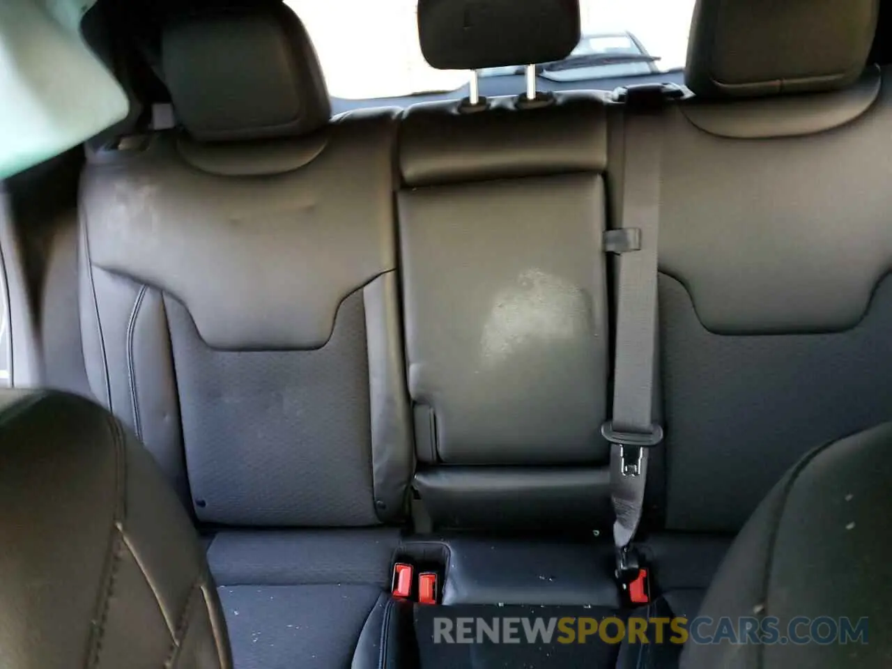 10 Photograph of a damaged car 3C4NJDBN7PT508868 JEEP COMPASS 2023