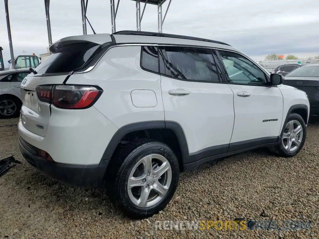 3 Photograph of a damaged car 3C4NJDBN7PT553339 JEEP COMPASS 2023