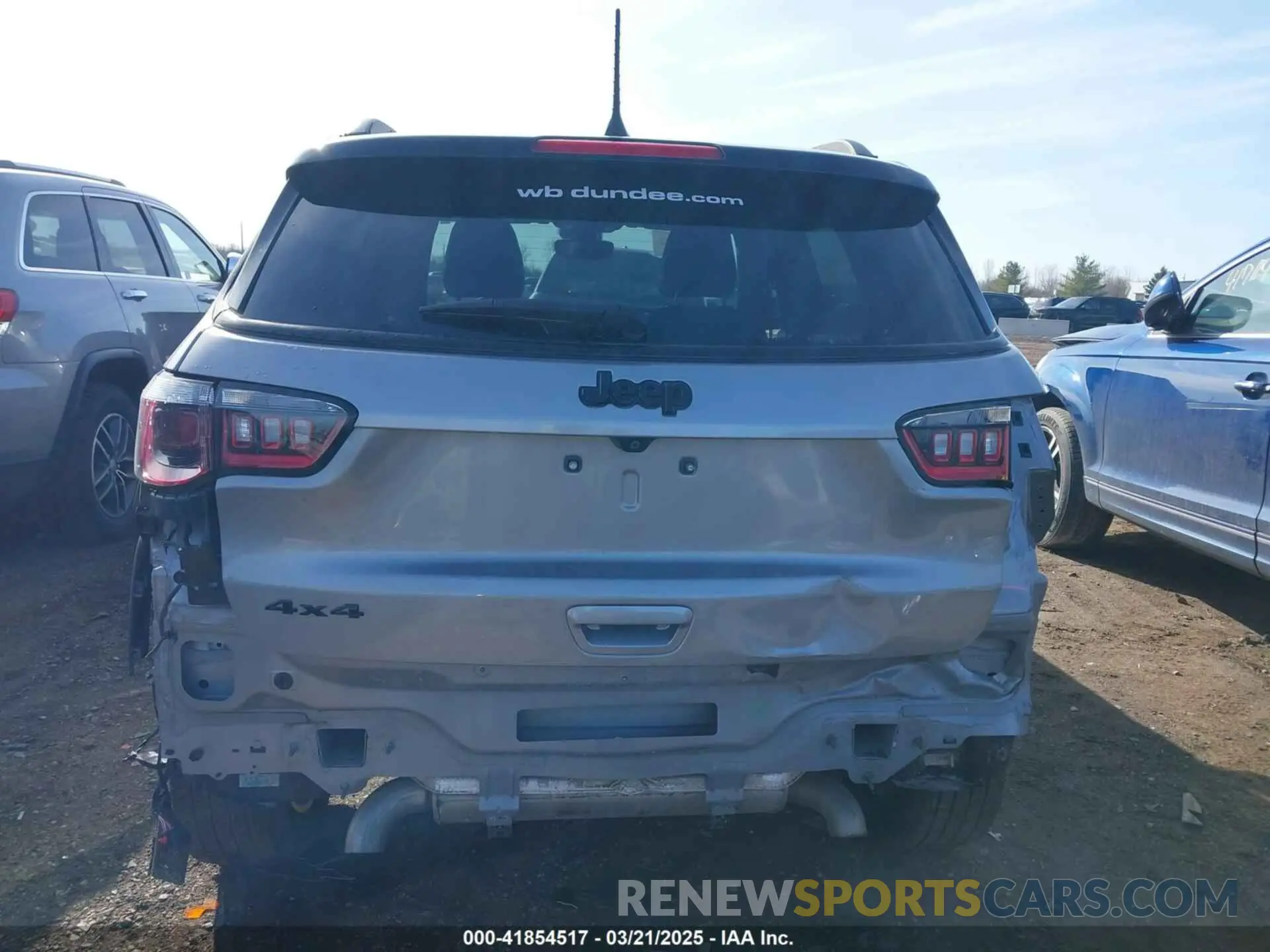 17 Photograph of a damaged car 3C4NJDBN7PT558797 JEEP COMPASS 2023
