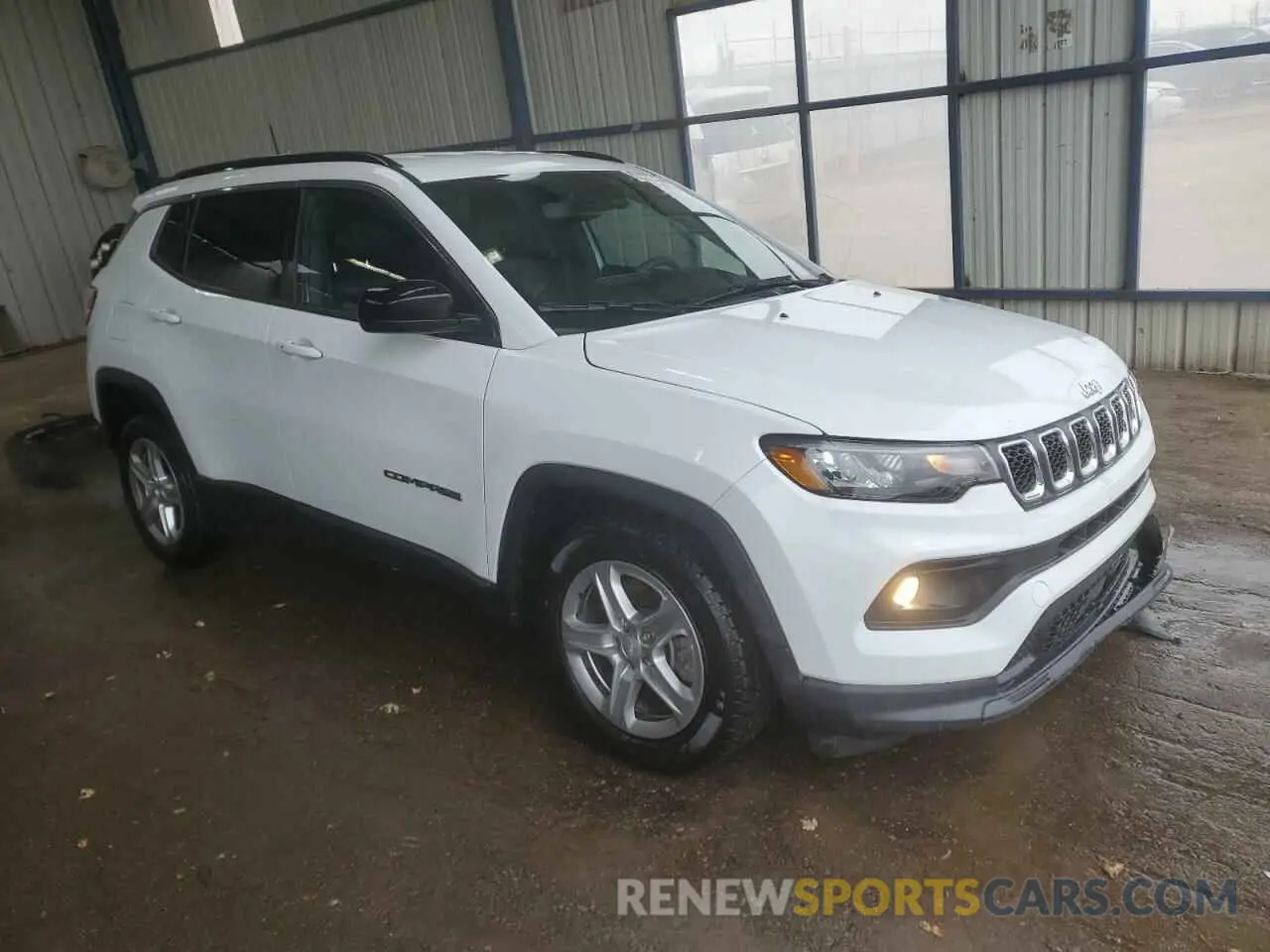 4 Photograph of a damaged car 3C4NJDBN7PT567015 JEEP COMPASS 2023