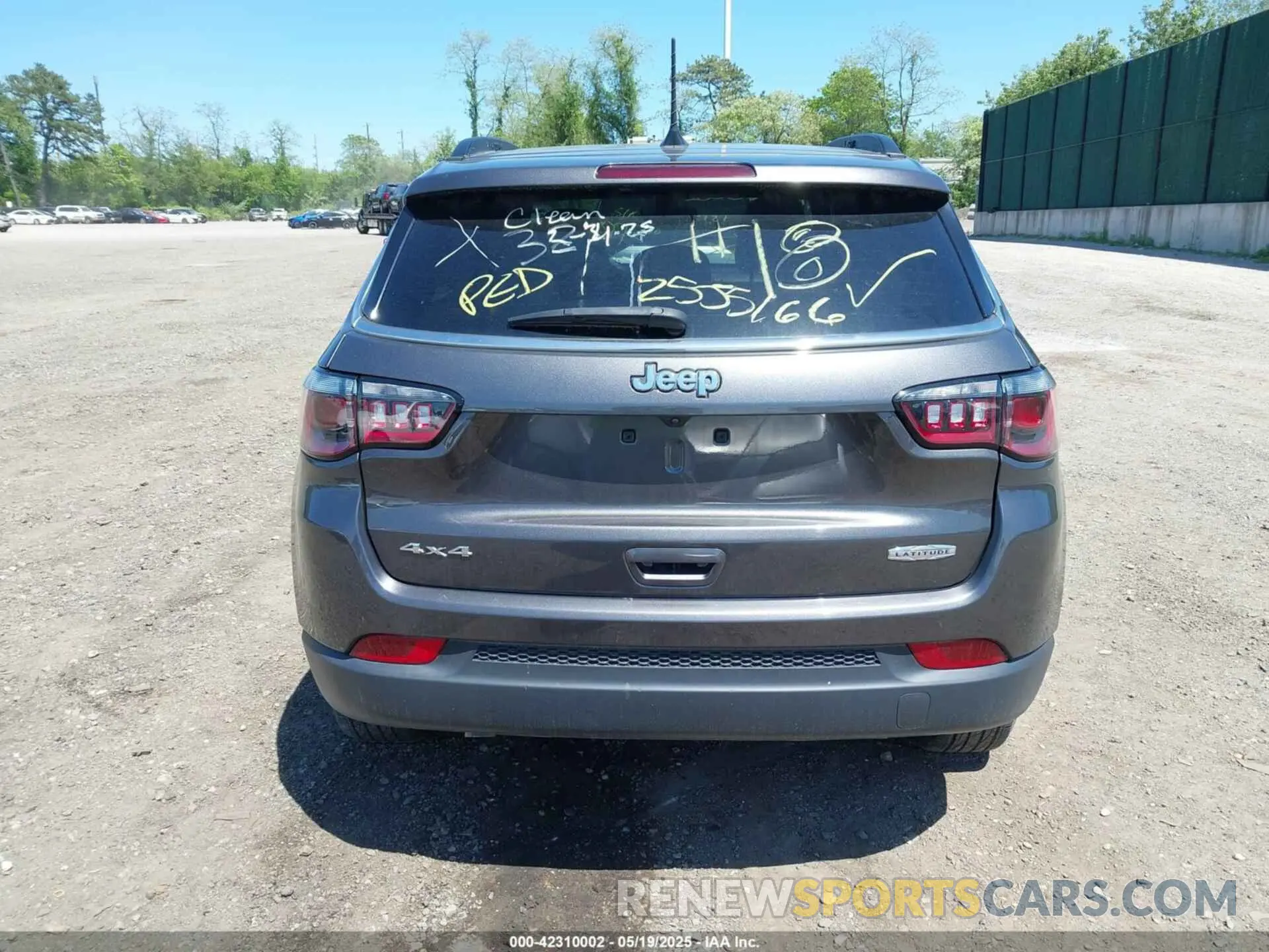 15 Photograph of a damaged car 3C4NJDBN8PT515215 JEEP COMPASS 2023