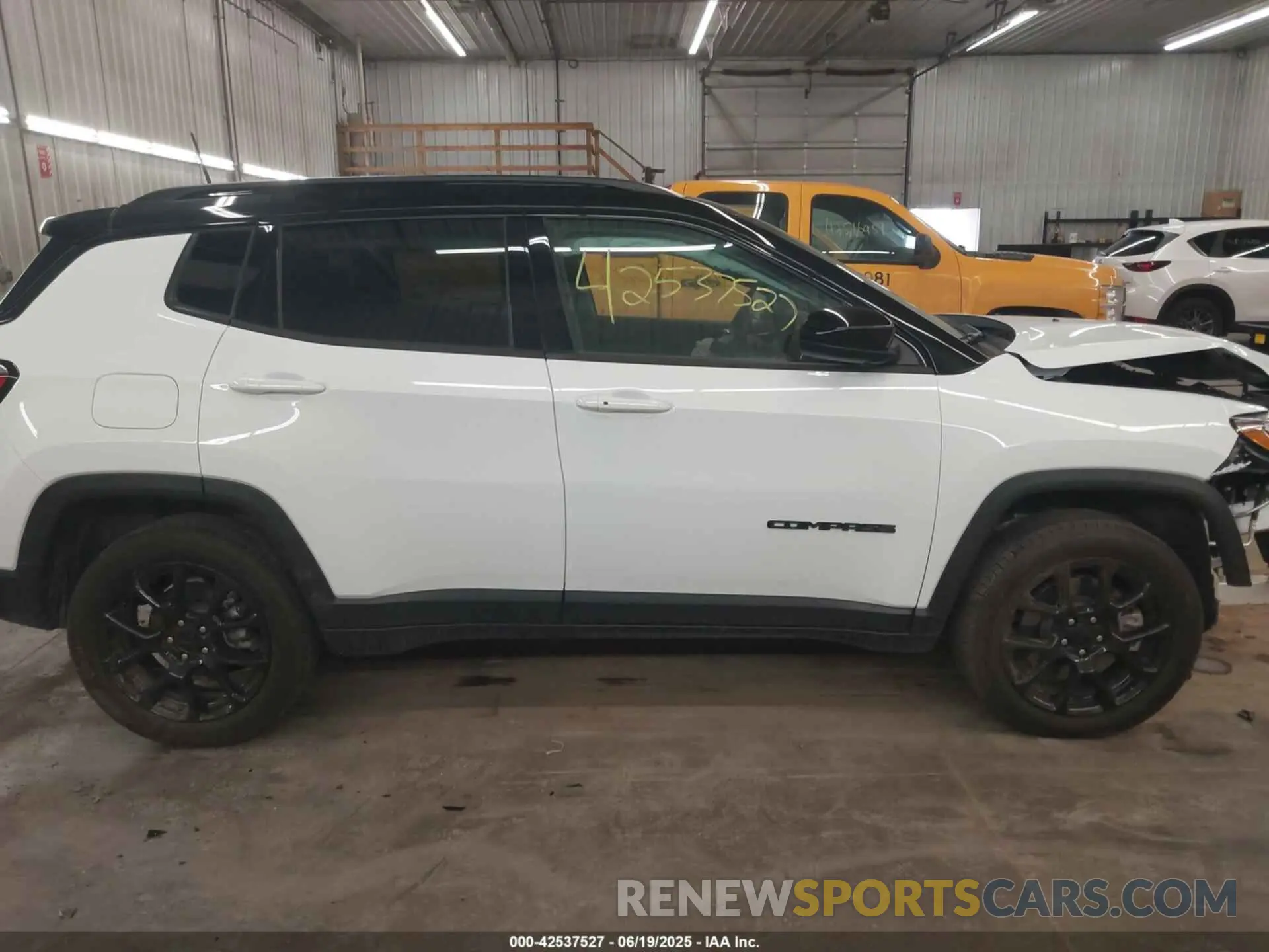14 Photograph of a damaged car 3C4NJDBN8PT549803 JEEP COMPASS 2023