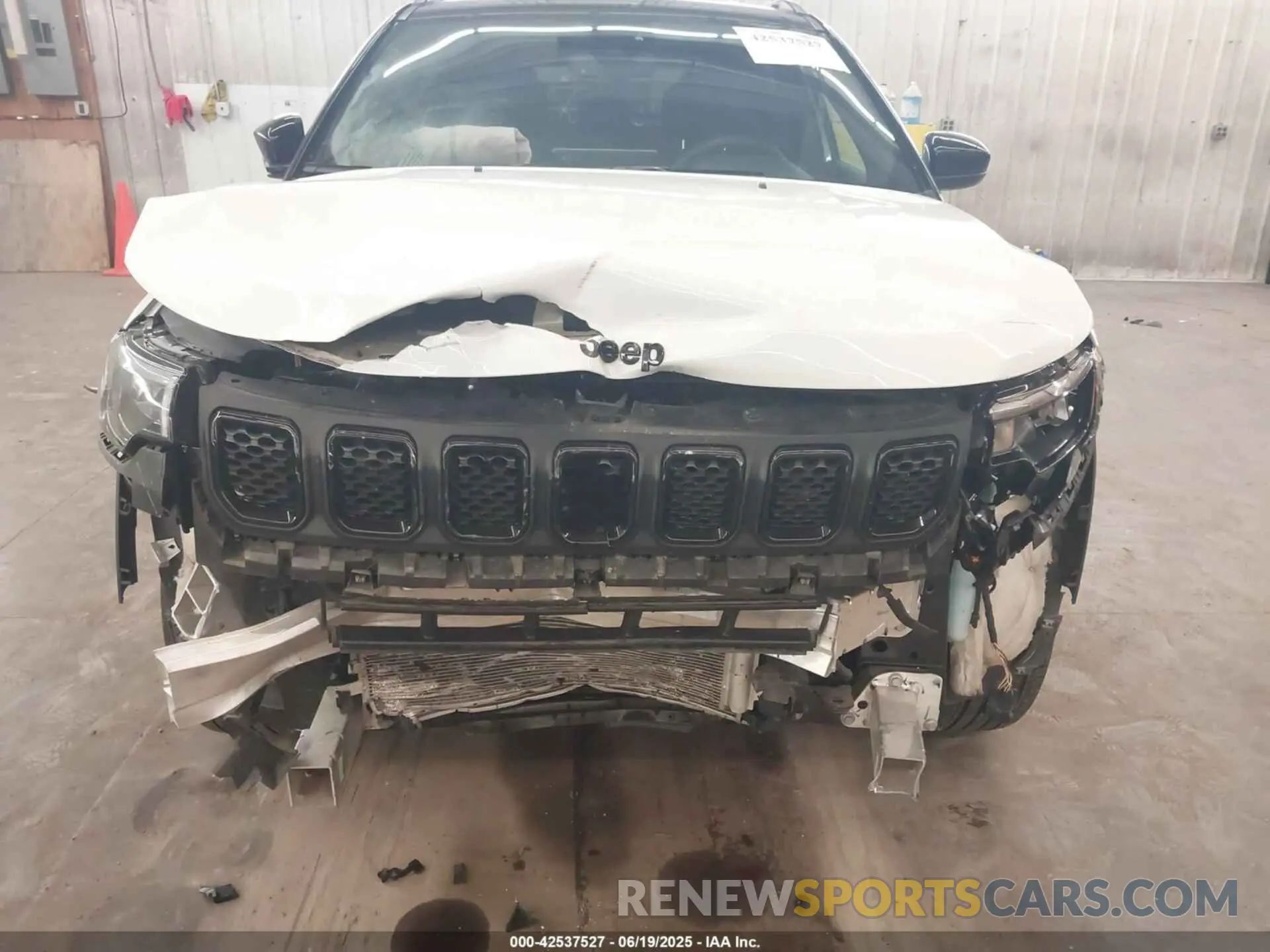 6 Photograph of a damaged car 3C4NJDBN8PT549803 JEEP COMPASS 2023
