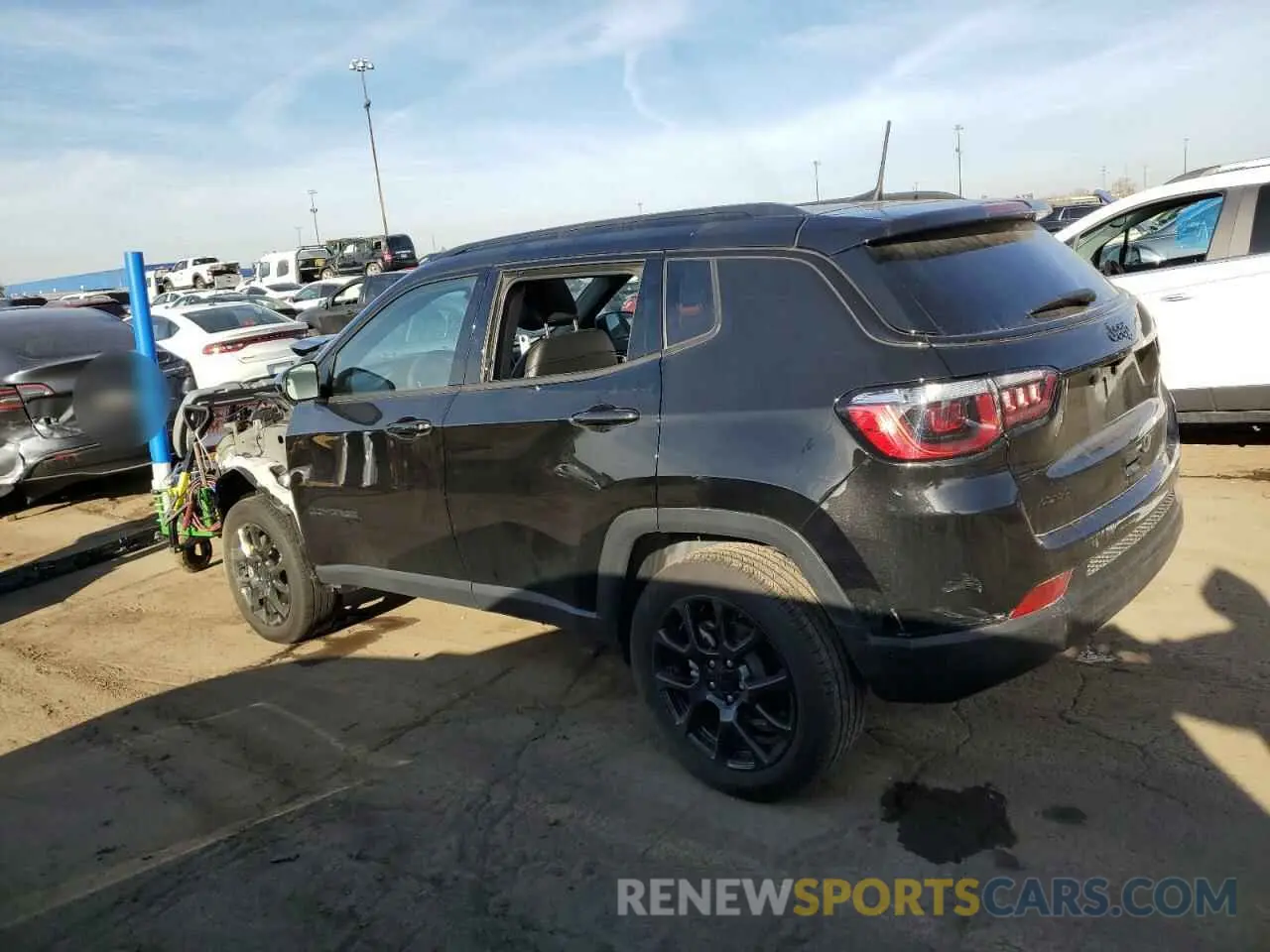 2 Photograph of a damaged car 3C4NJDBN9PT531763 JEEP COMPASS 2023
