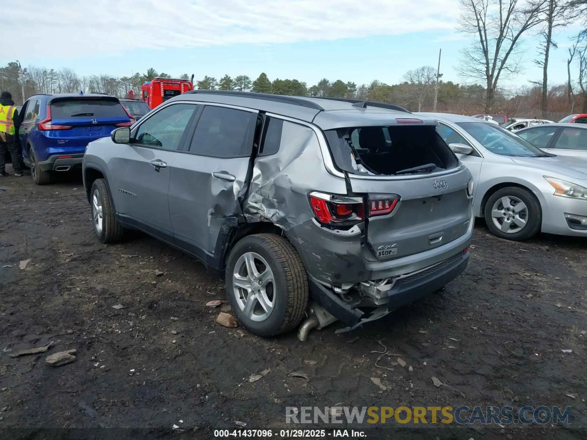 3 Photograph of a damaged car 3C4NJDBN9PT538860 JEEP COMPASS 2023