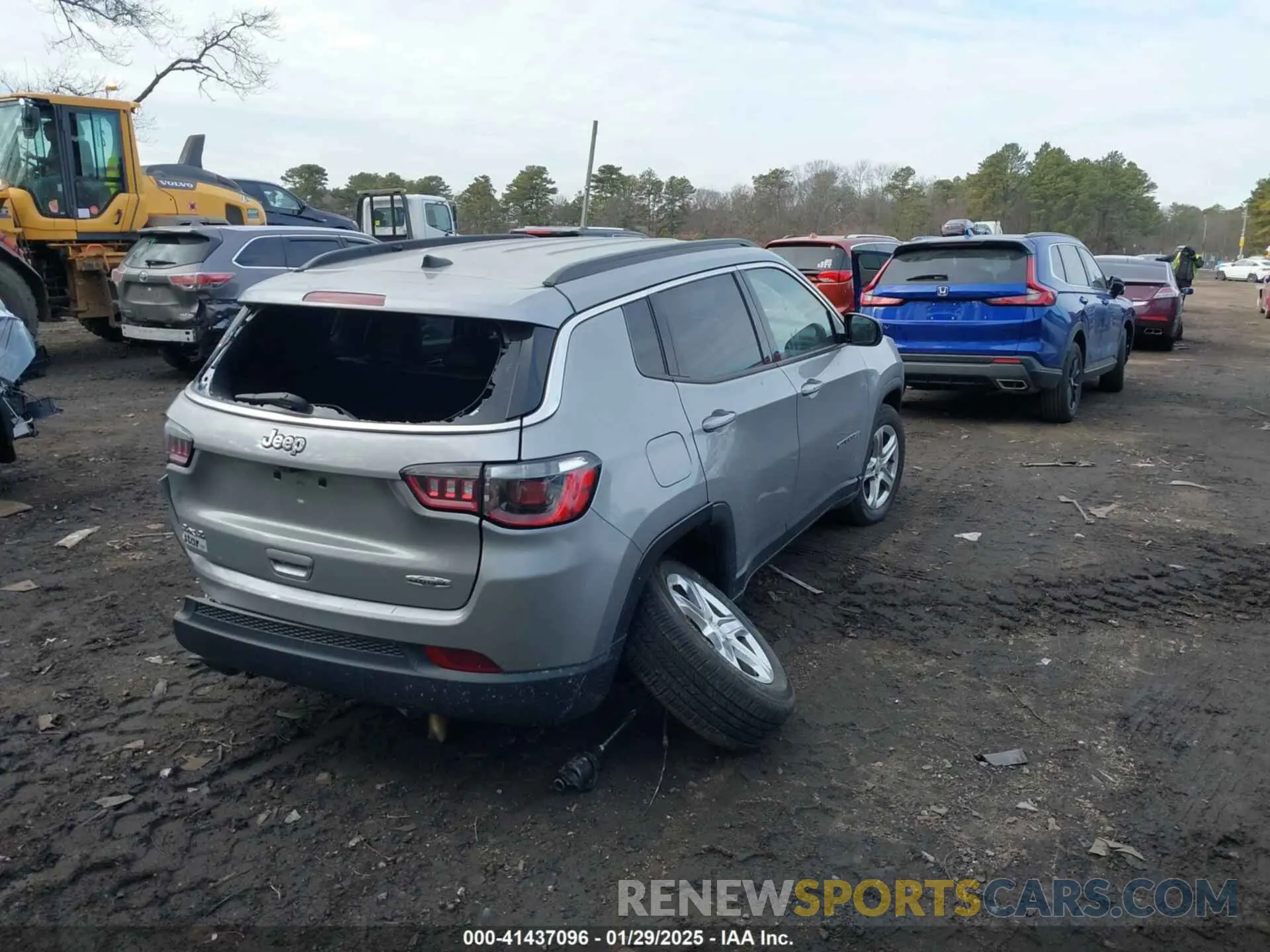 4 Photograph of a damaged car 3C4NJDBN9PT538860 JEEP COMPASS 2023