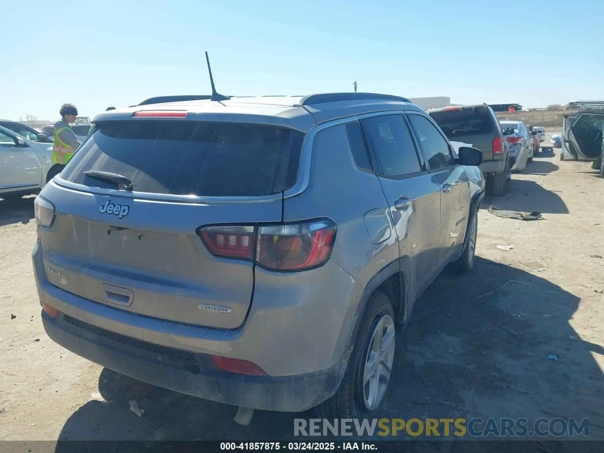 4 Photograph of a damaged car 3C4NJDBN9PT540799 JEEP COMPASS 2023