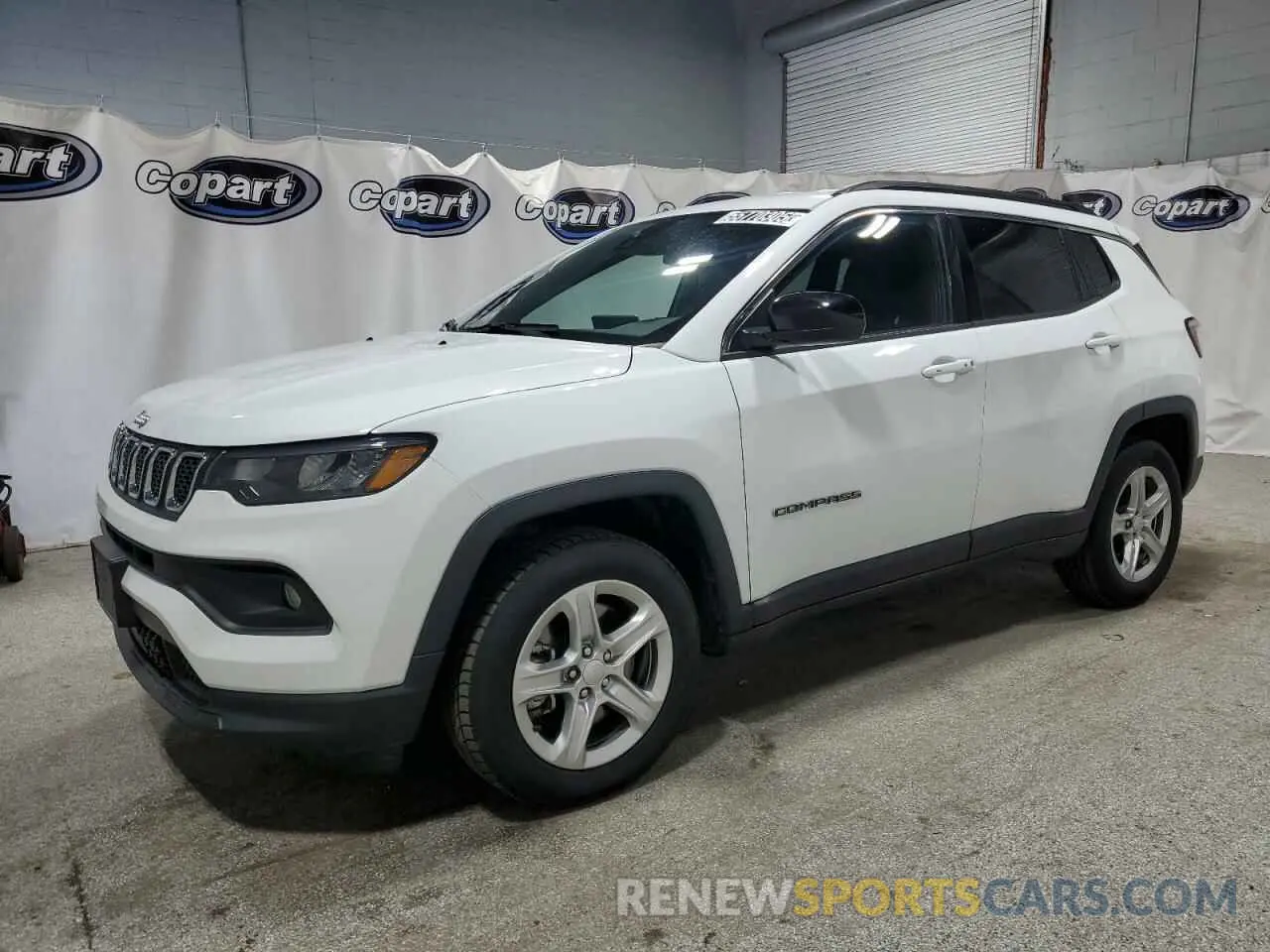 1 Photograph of a damaged car 3C4NJDBN9PT553374 JEEP COMPASS 2023