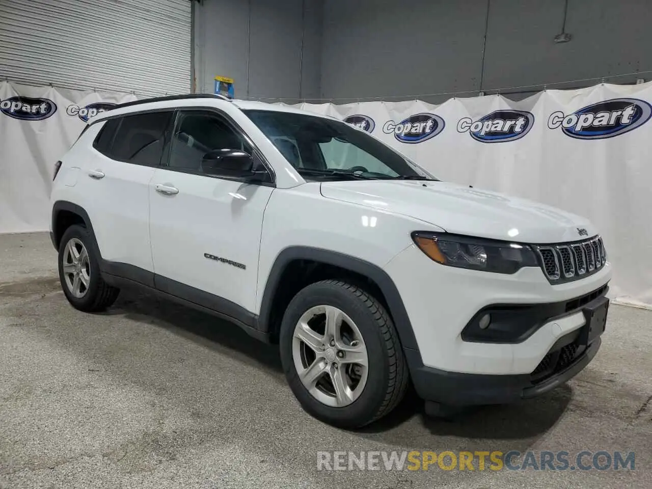 4 Photograph of a damaged car 3C4NJDBN9PT553374 JEEP COMPASS 2023