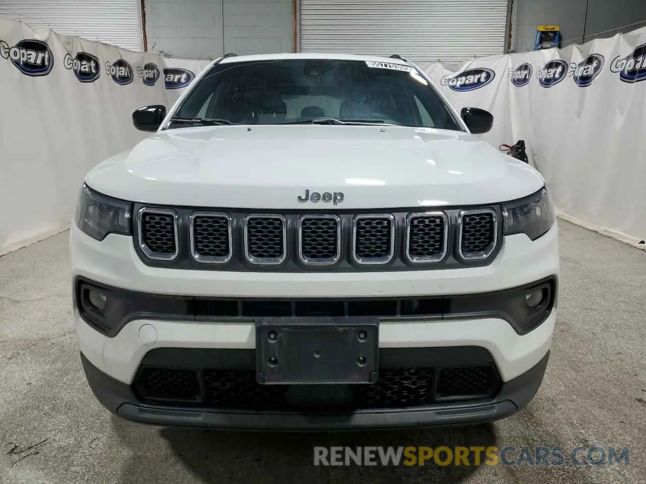 5 Photograph of a damaged car 3C4NJDBN9PT553374 JEEP COMPASS 2023