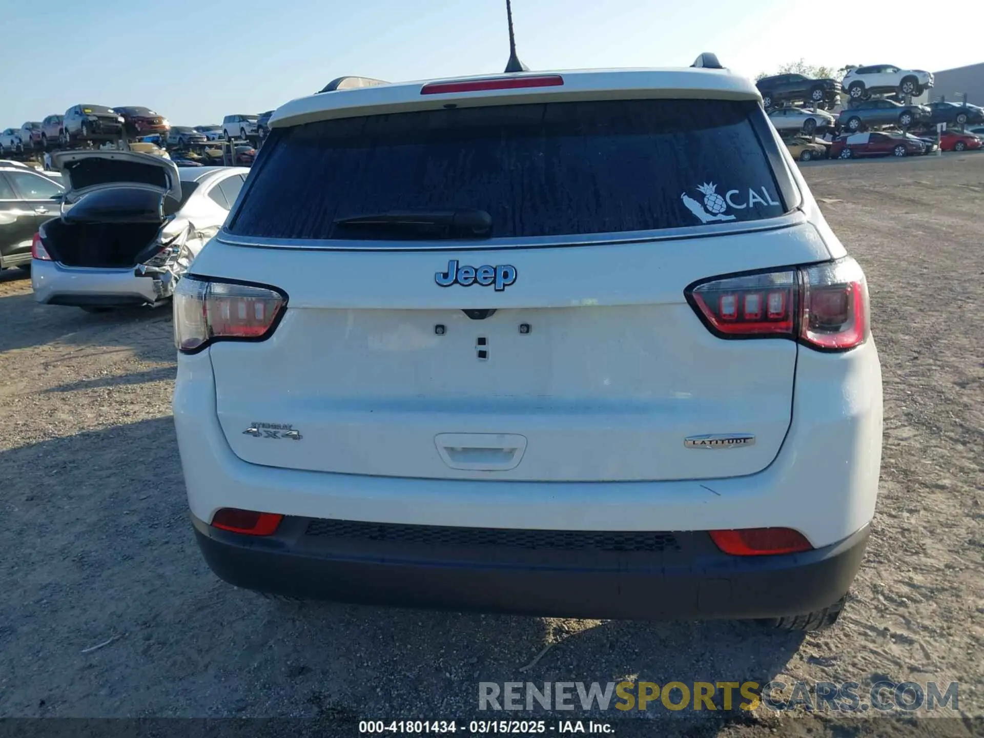 16 Photograph of a damaged car 3C4NJDBNXPT505639 JEEP COMPASS 2023