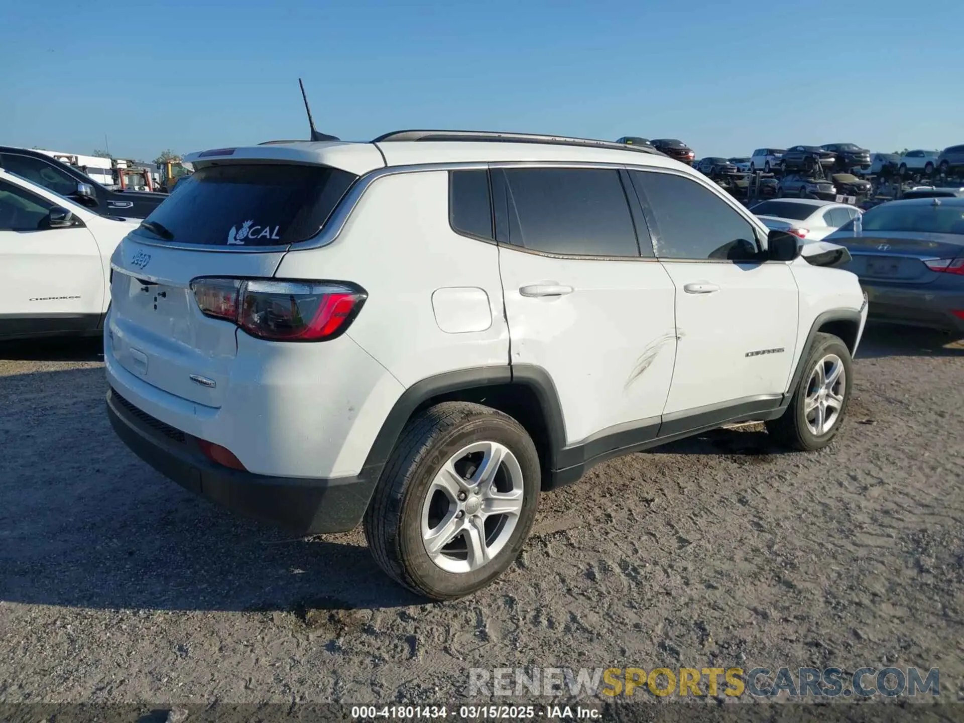 4 Photograph of a damaged car 3C4NJDBNXPT505639 JEEP COMPASS 2023