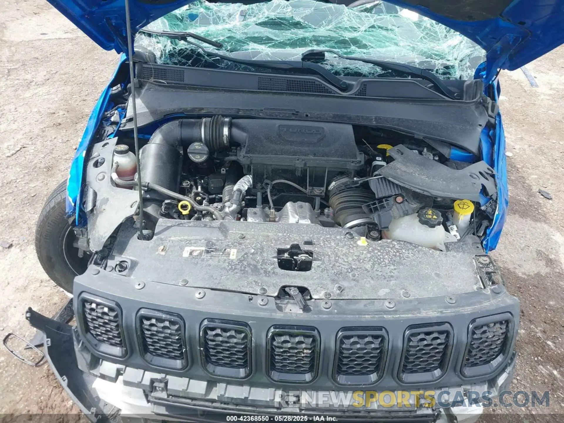 10 Photograph of a damaged car 3C4NJDBNXPT509707 JEEP COMPASS 2023