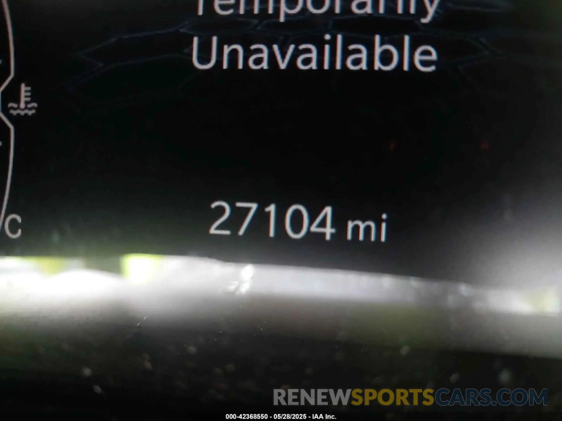 13 Photograph of a damaged car 3C4NJDBNXPT509707 JEEP COMPASS 2023