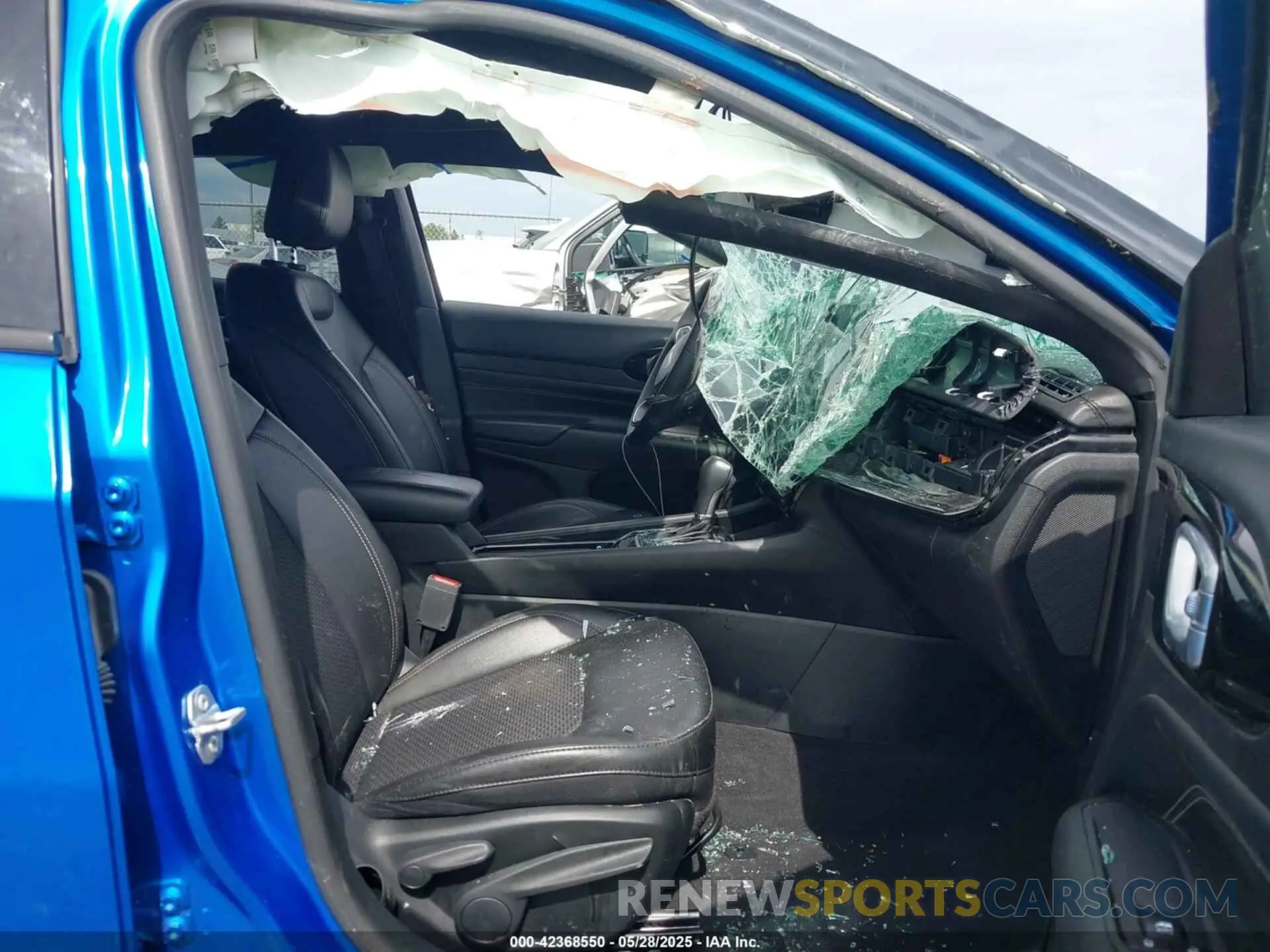 5 Photograph of a damaged car 3C4NJDBNXPT509707 JEEP COMPASS 2023