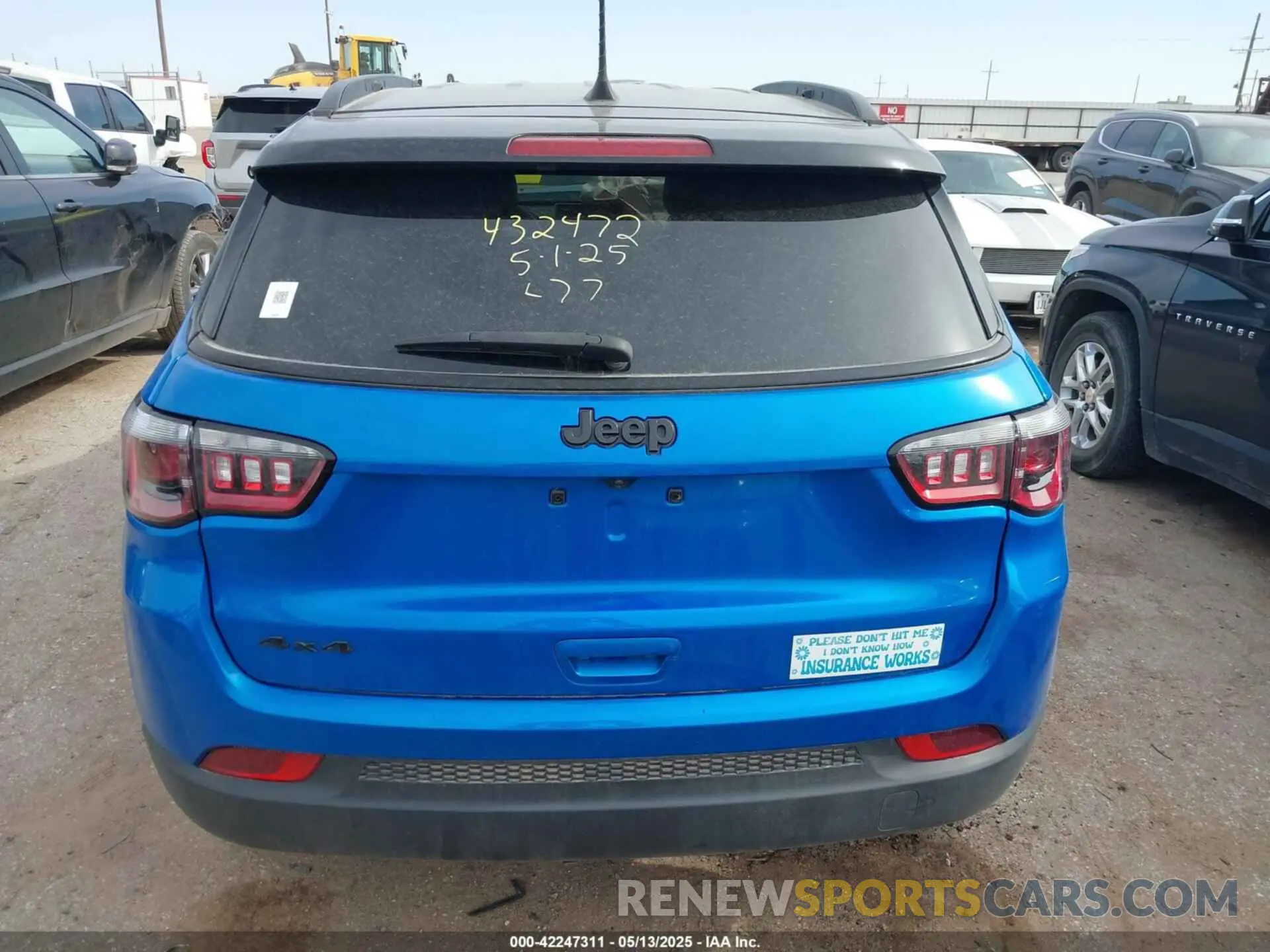 16 Photograph of a damaged car 3C4NJDBNXPT518522 JEEP COMPASS 2023