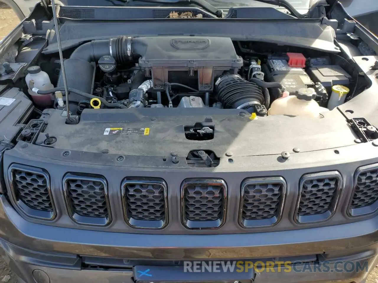 12 Photograph of a damaged car 3C4NJDBNXPT559958 JEEP COMPASS 2023