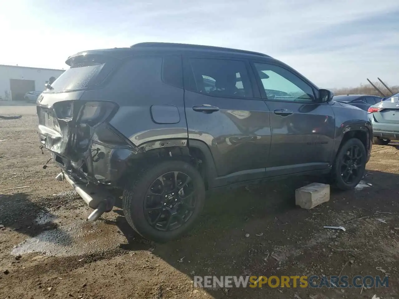 3 Photograph of a damaged car 3C4NJDBNXPT559958 JEEP COMPASS 2023