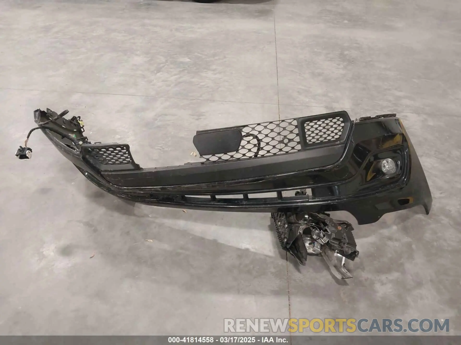 12 Photograph of a damaged car 3C4NJDCN0PT532766 JEEP COMPASS 2023