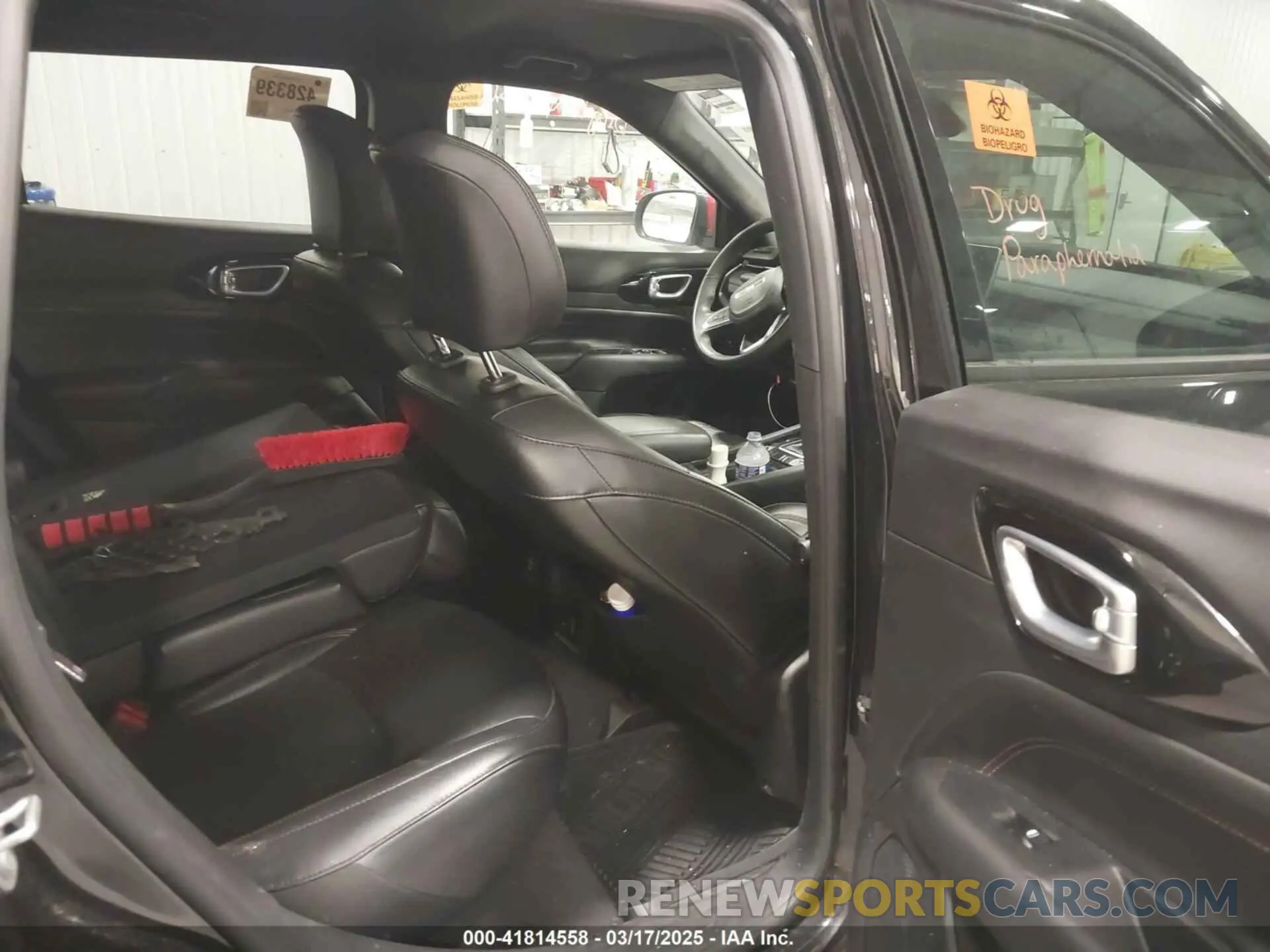 8 Photograph of a damaged car 3C4NJDCN0PT532766 JEEP COMPASS 2023