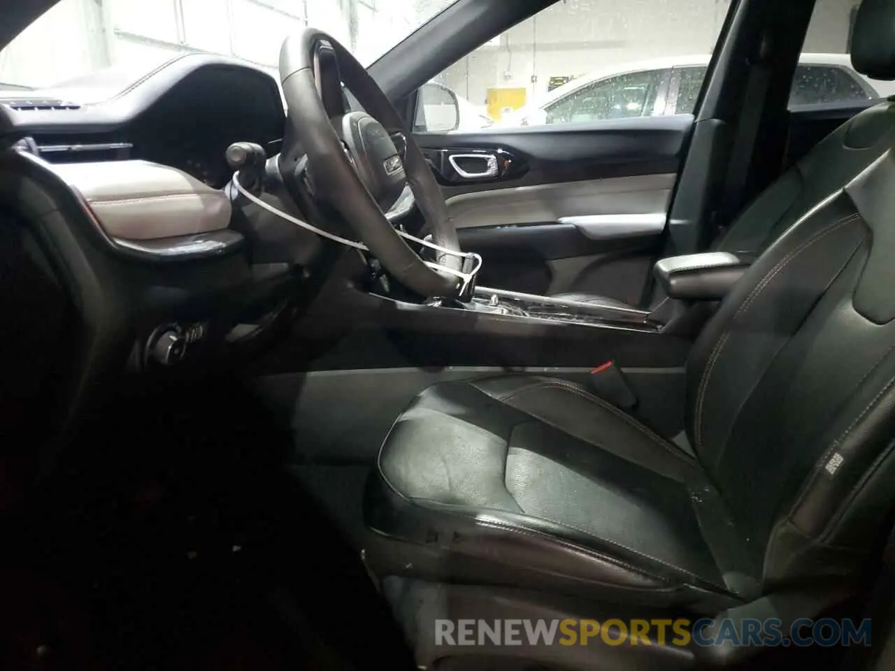 7 Photograph of a damaged car 3C4NJDCN0PT537837 JEEP COMPASS 2023