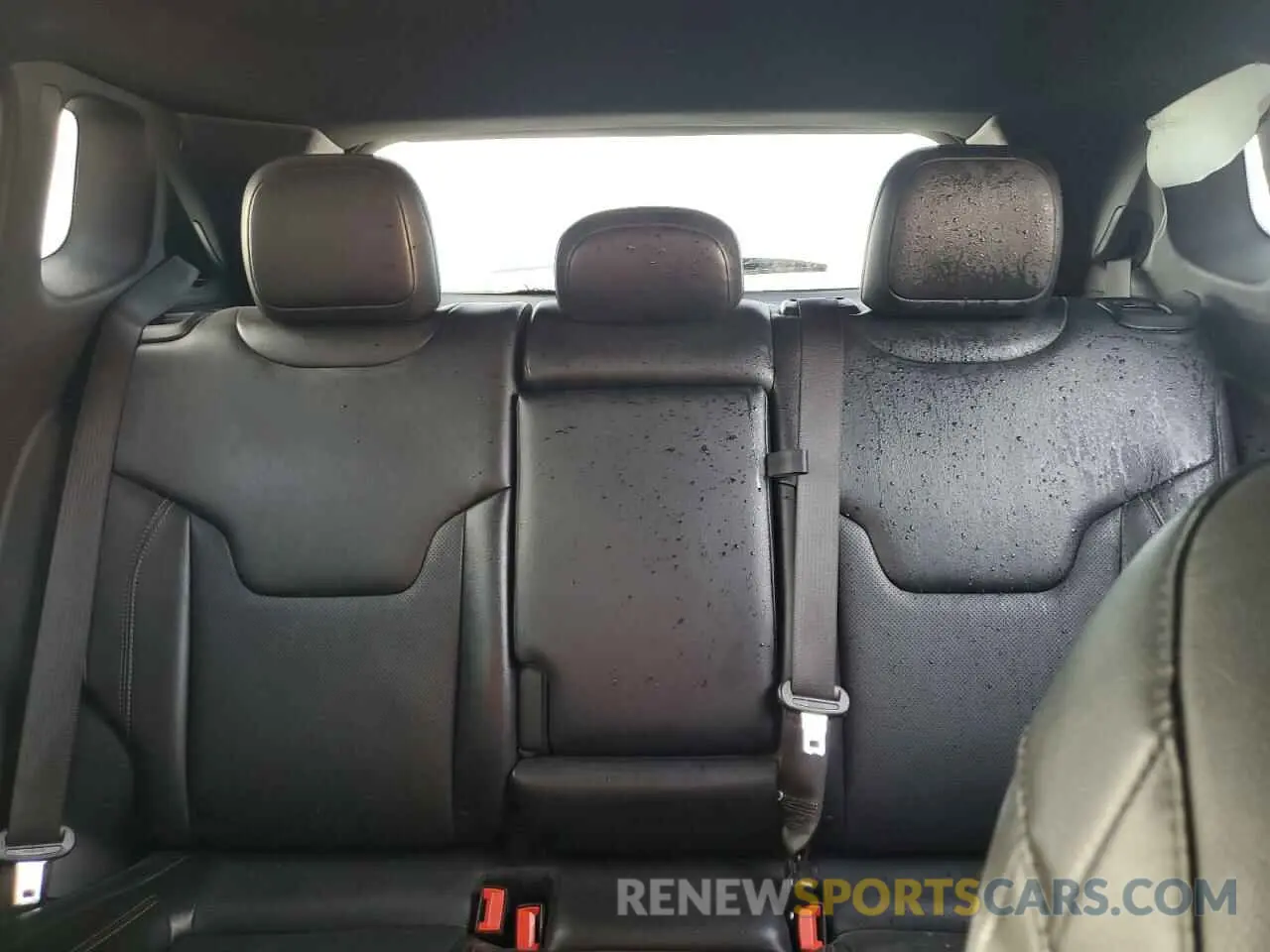 10 Photograph of a damaged car 3C4NJDCN1PT543923 JEEP COMPASS 2023
