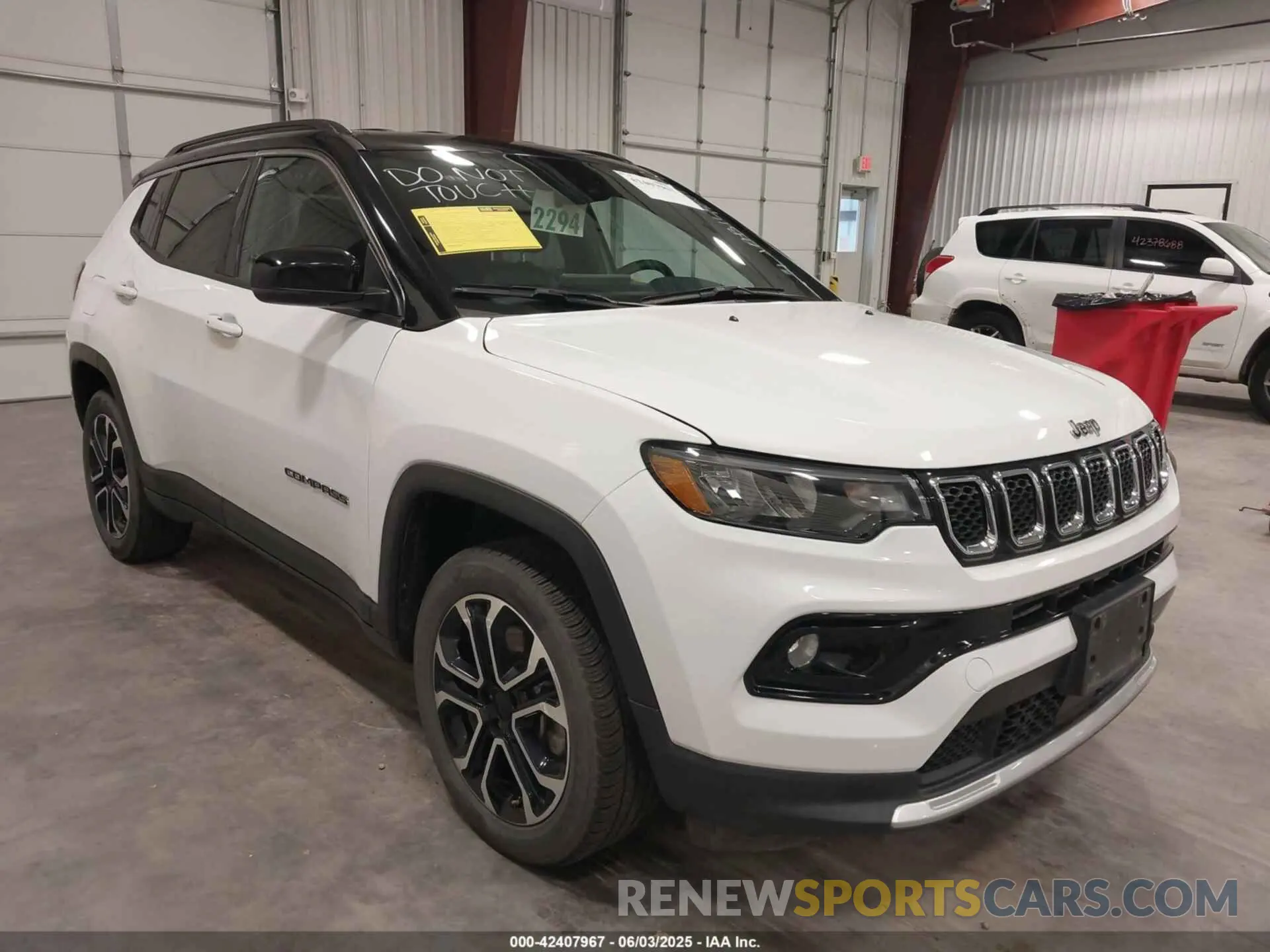 1 Photograph of a damaged car 3C4NJDCN1PT569129 JEEP COMPASS 2023